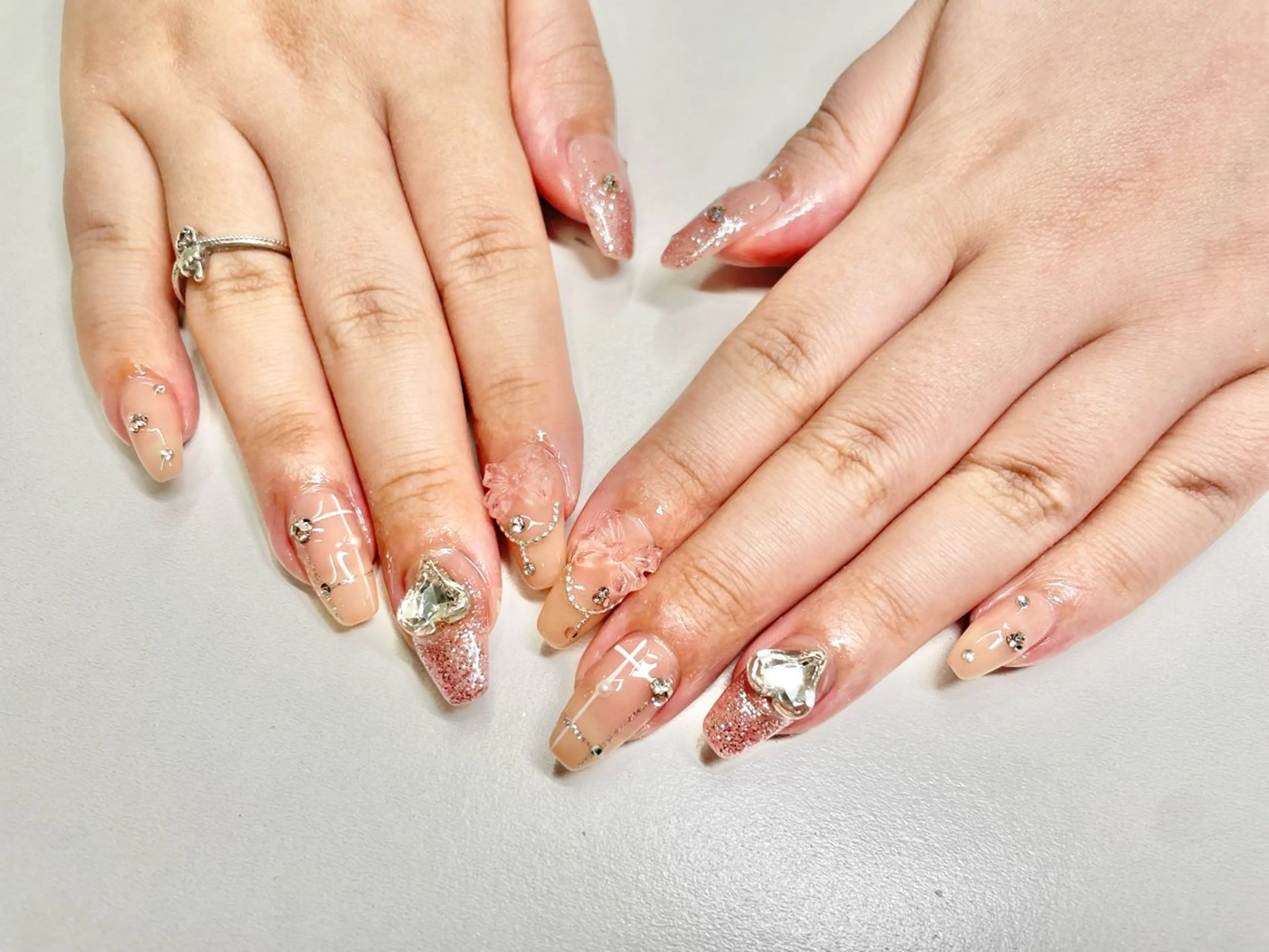 ネイル FILL nail古河店所属・FILL nail SHIORIのネイルデザイン