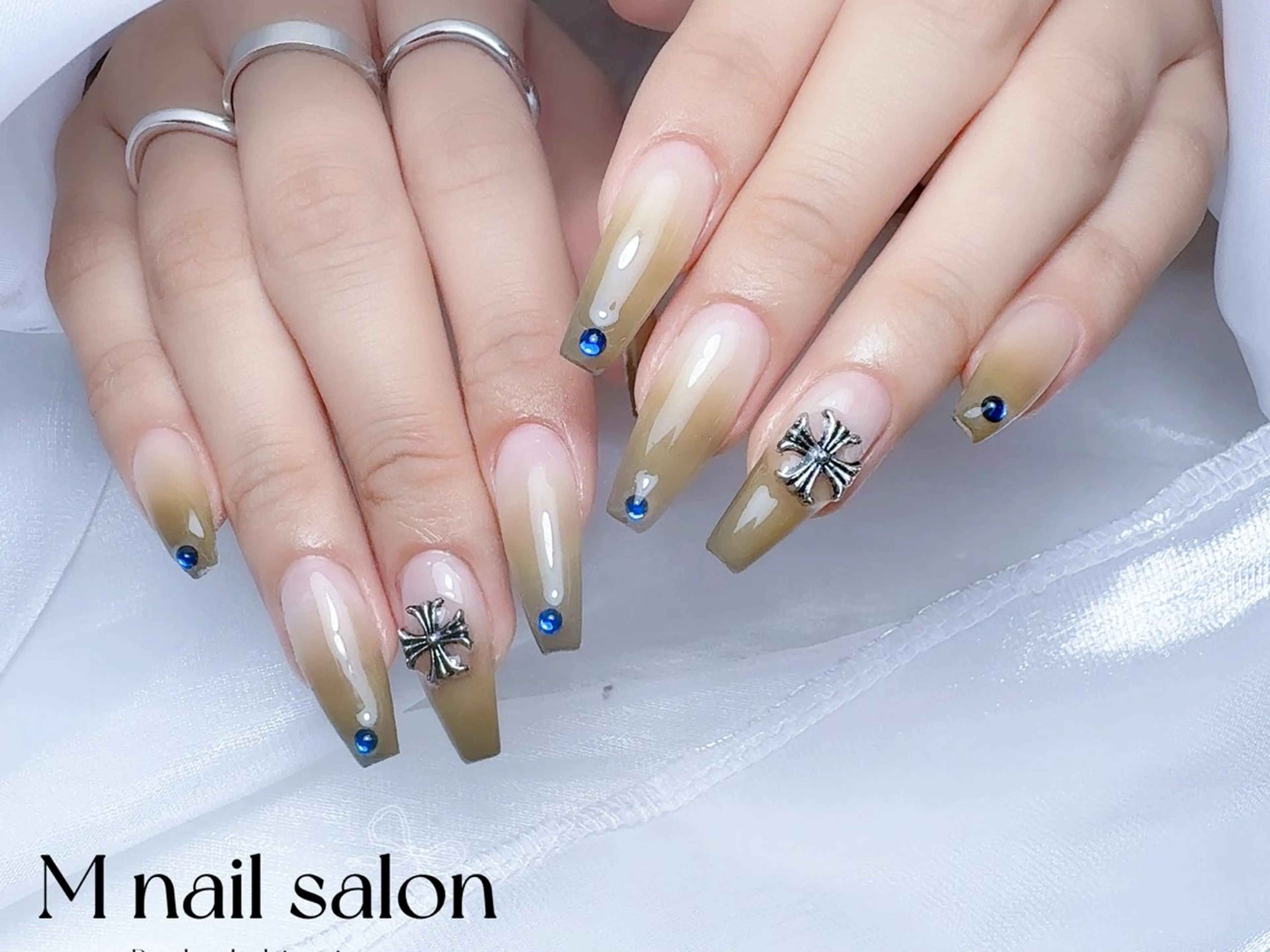 ネイル ハンドネイル M🌷nail 長さだし専門店のネイルデザイン