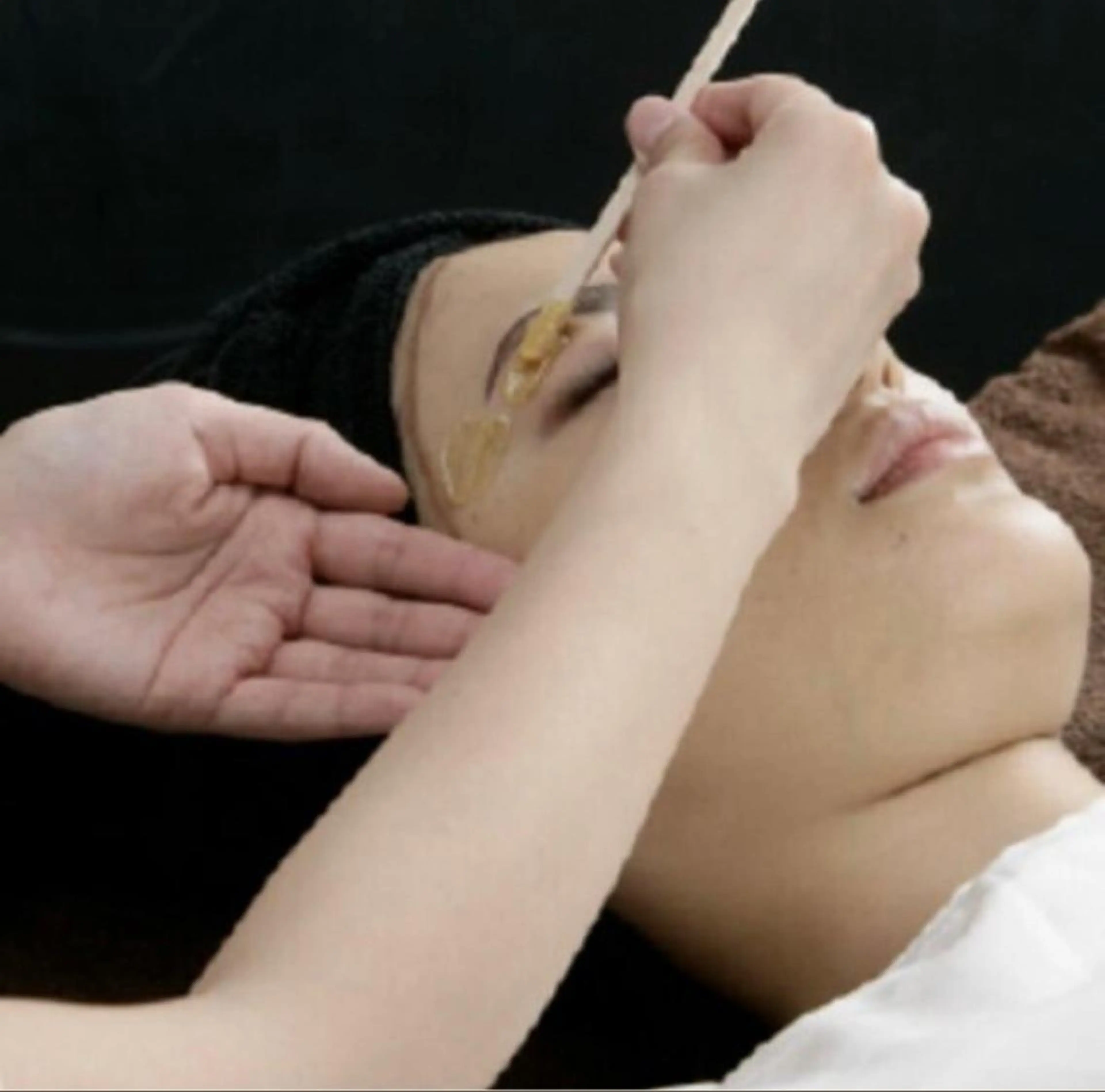 【美眉で印象UP】アイブロウワックスの写真