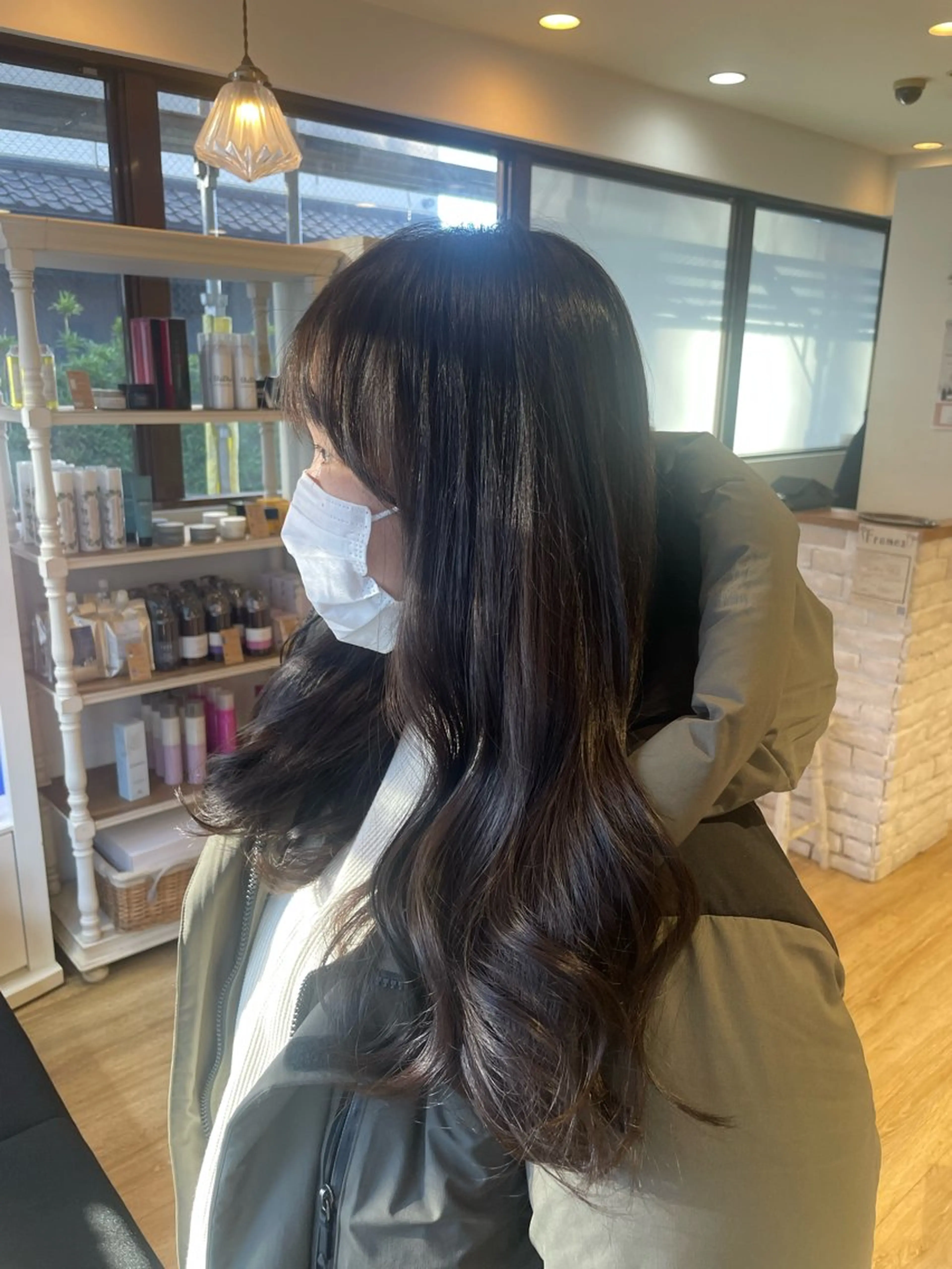 ロング カラー アッシュ 佐藤 あかりのヘアスタイル