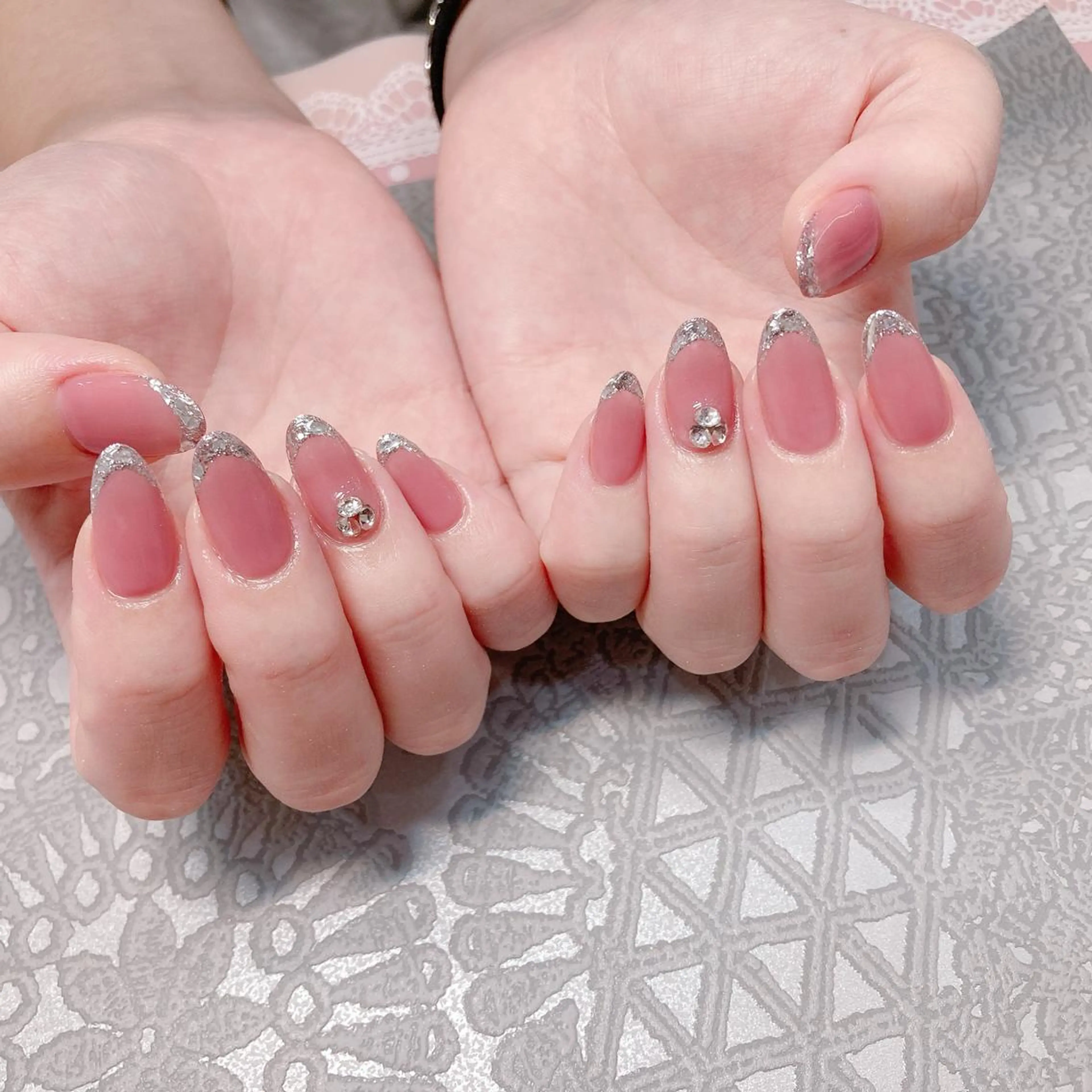 ネイル バニーアイズ　ネイル ニューオータニ博多店のネイルデザイン