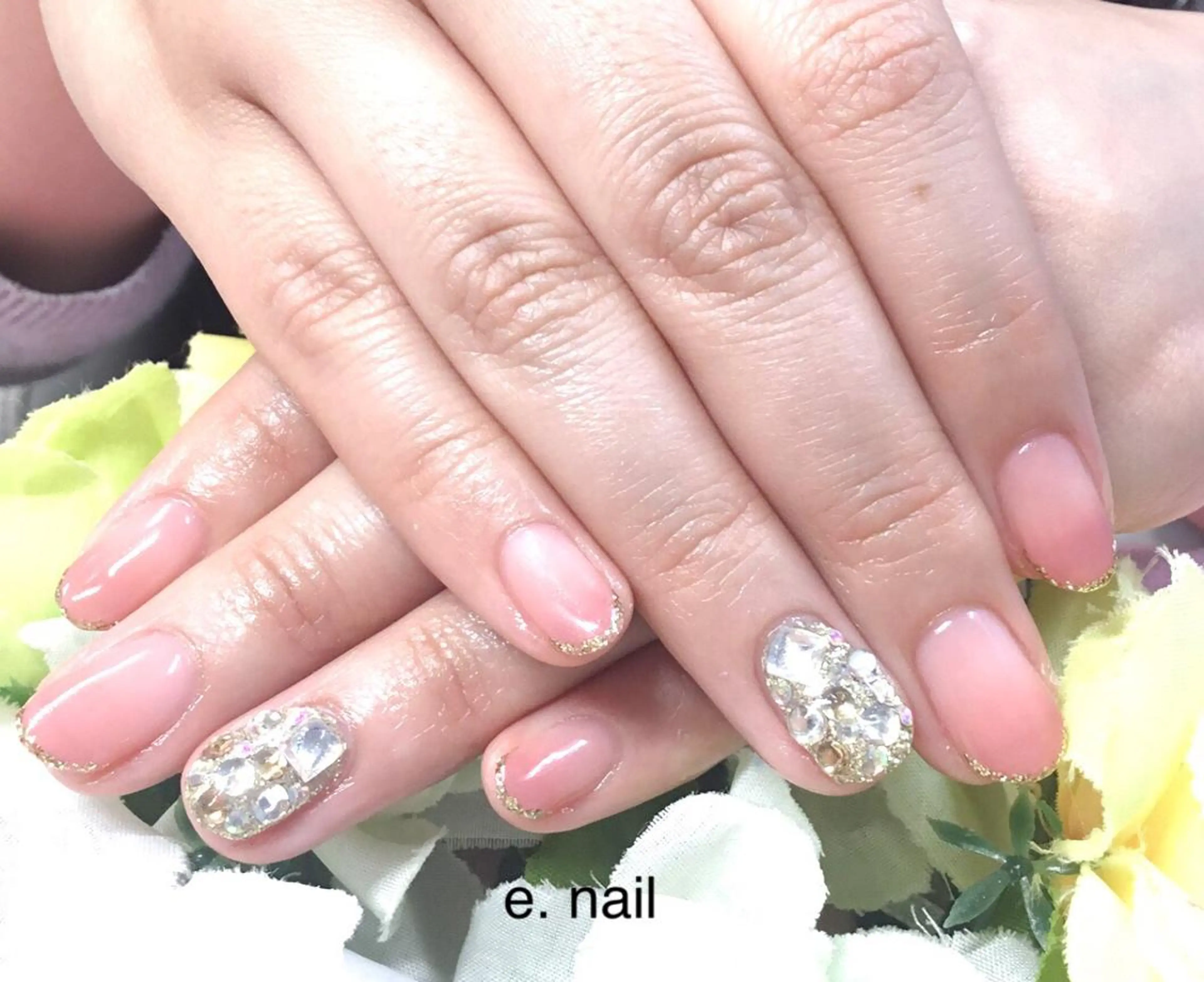 ネイル e.nail所属・和賀井 恵理のネイルデザイン