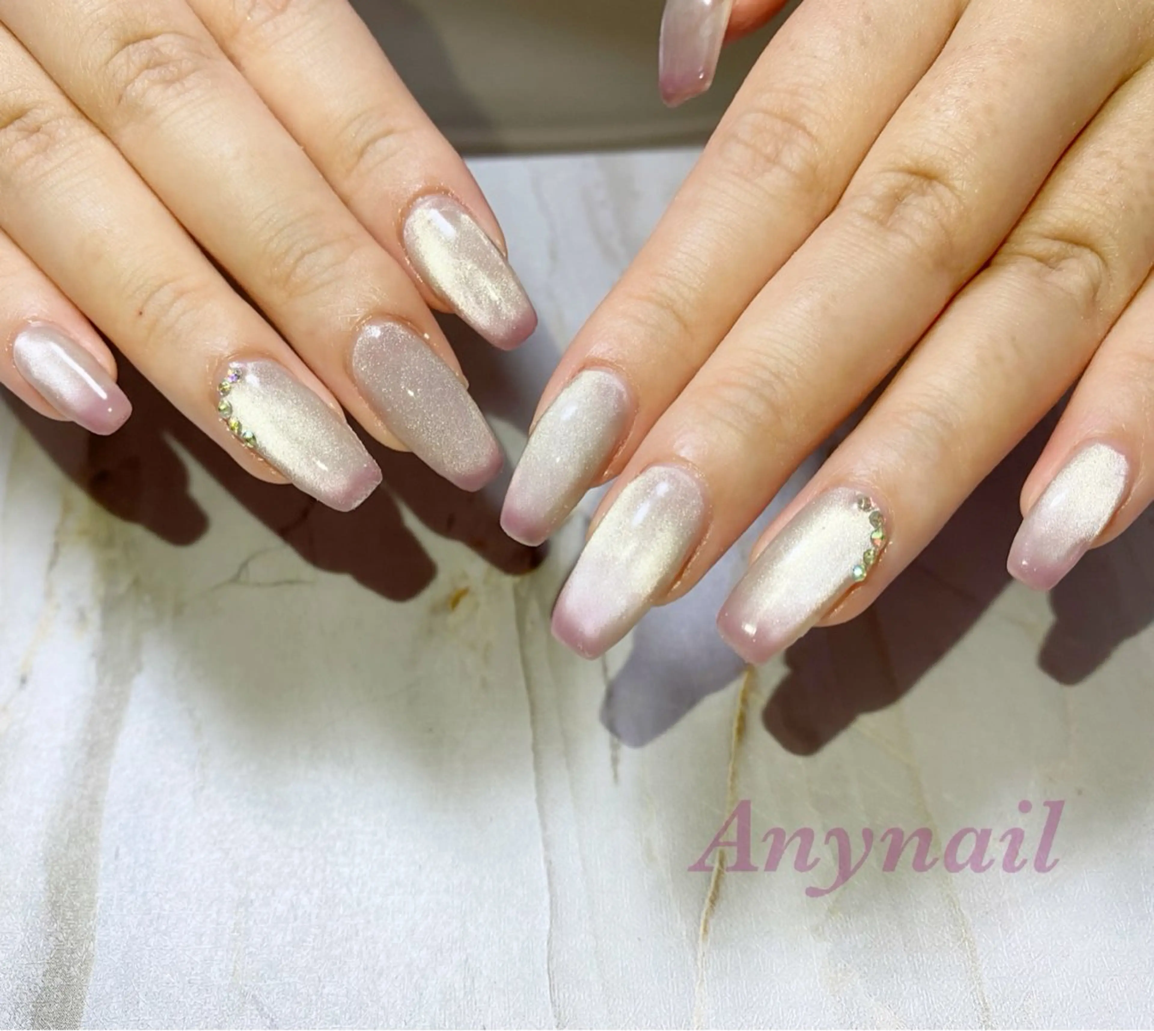 ネイル ブルー グラデーション マグネットネイル ピンク パープル ハンドネイル 岩澤 恵子のネイルデザイン