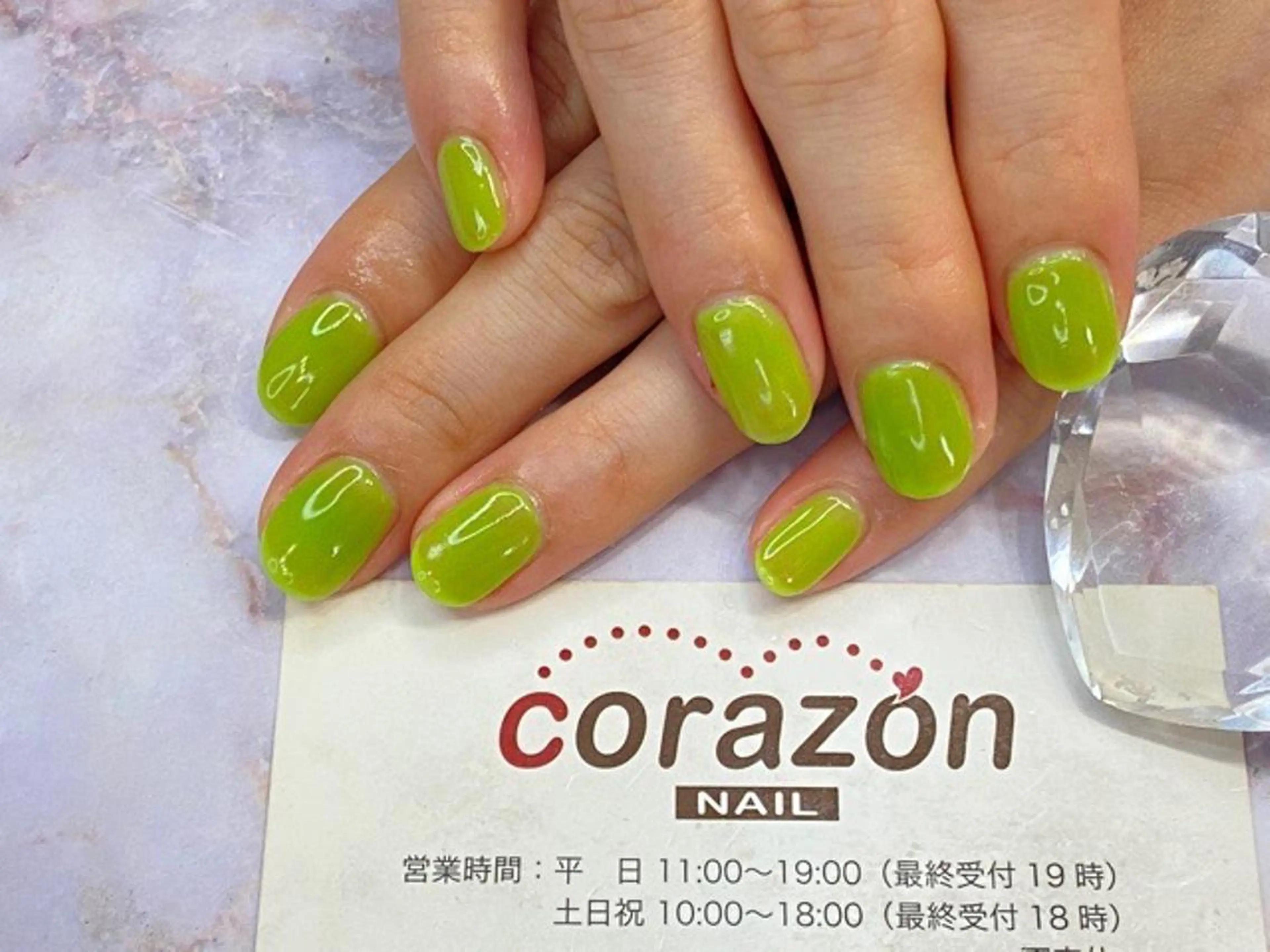 ネイル ジェルネイル ワンカラーネイル ピスタチオネイル ハンドネイル corazon所属・ネイリスト aicoのネイルデザイン