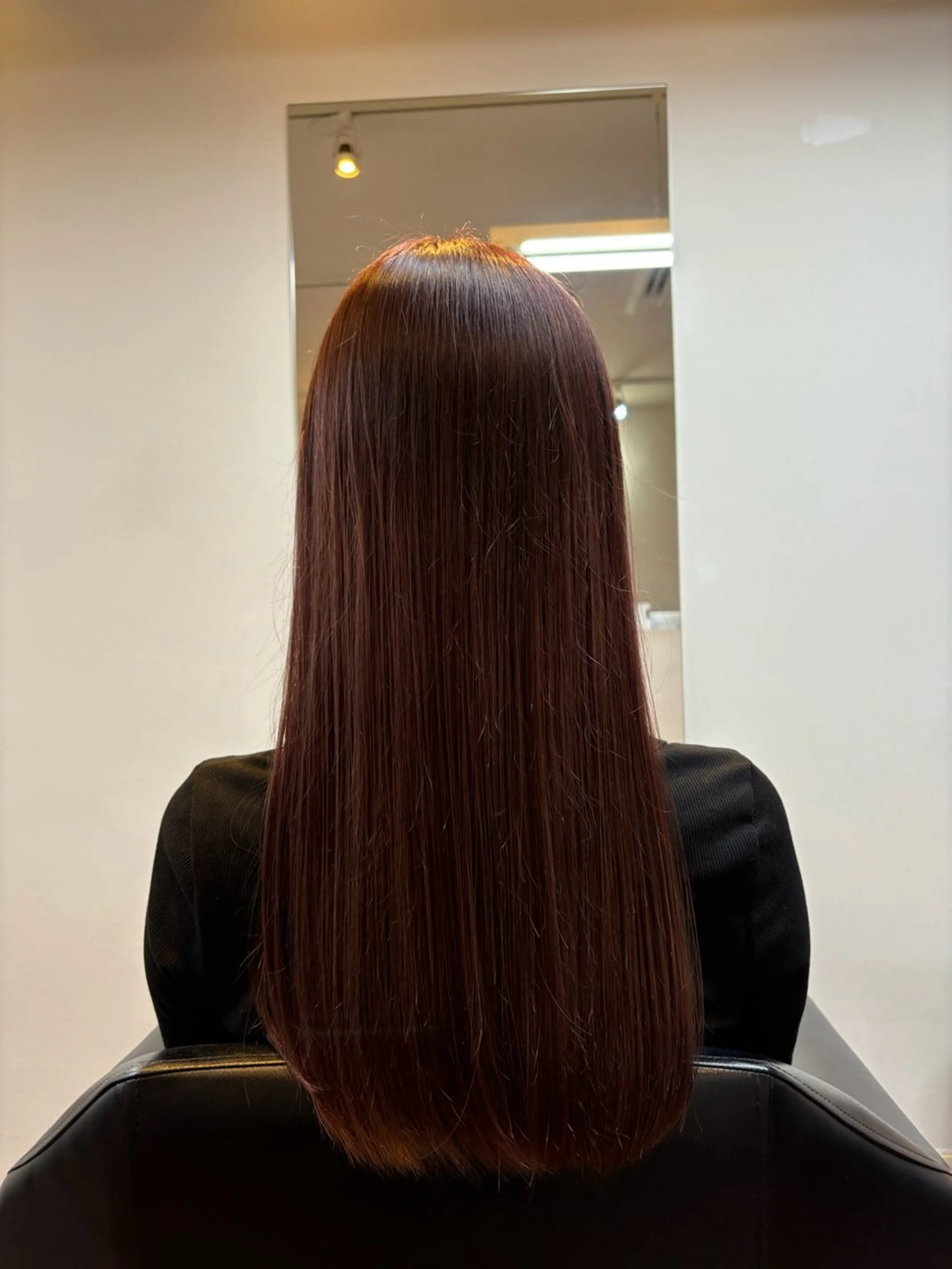 ロング カラー 山下 歩華のヘアスタイル