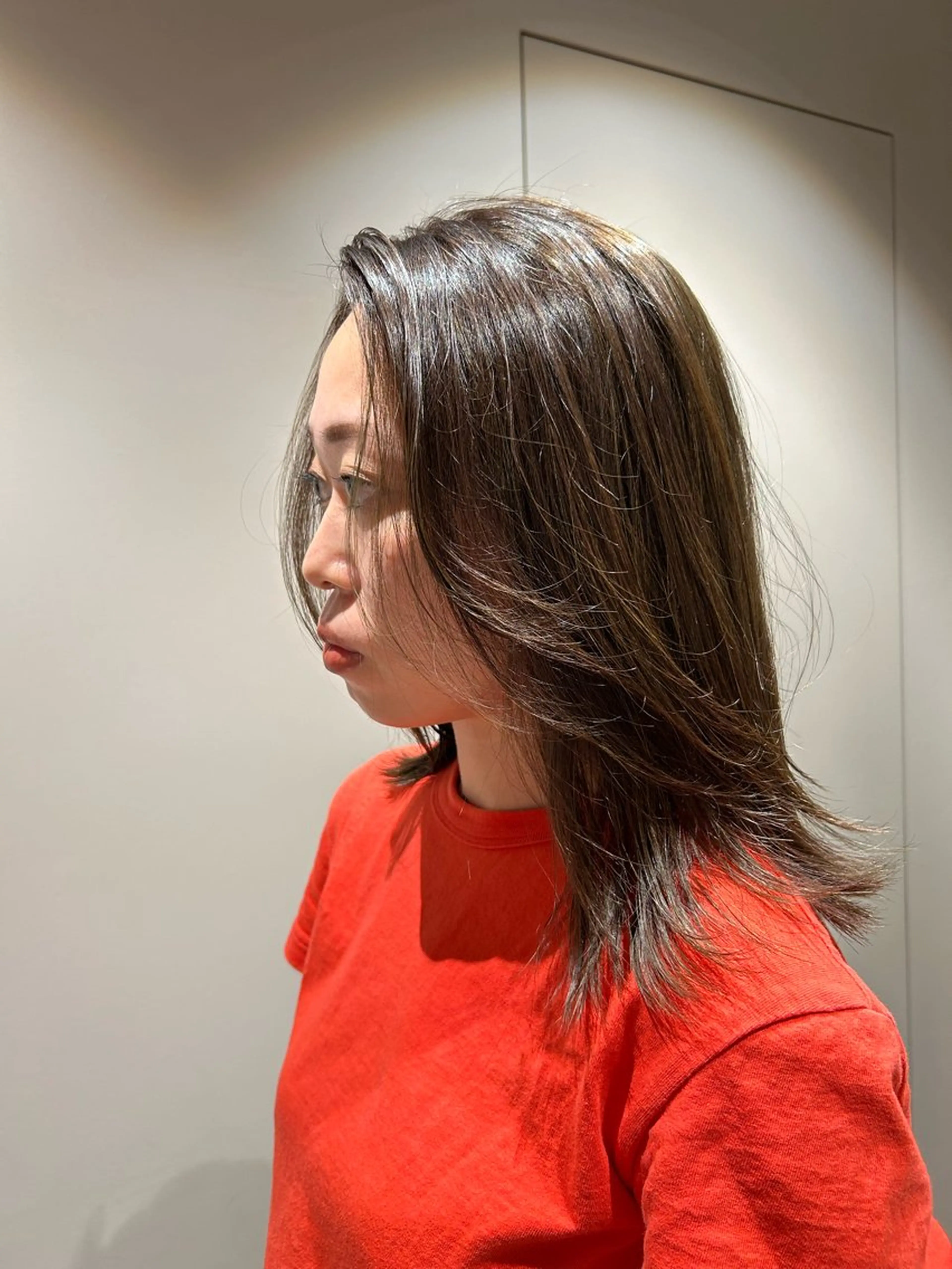 ミディアム カラー 内田 海香のヘアスタイル