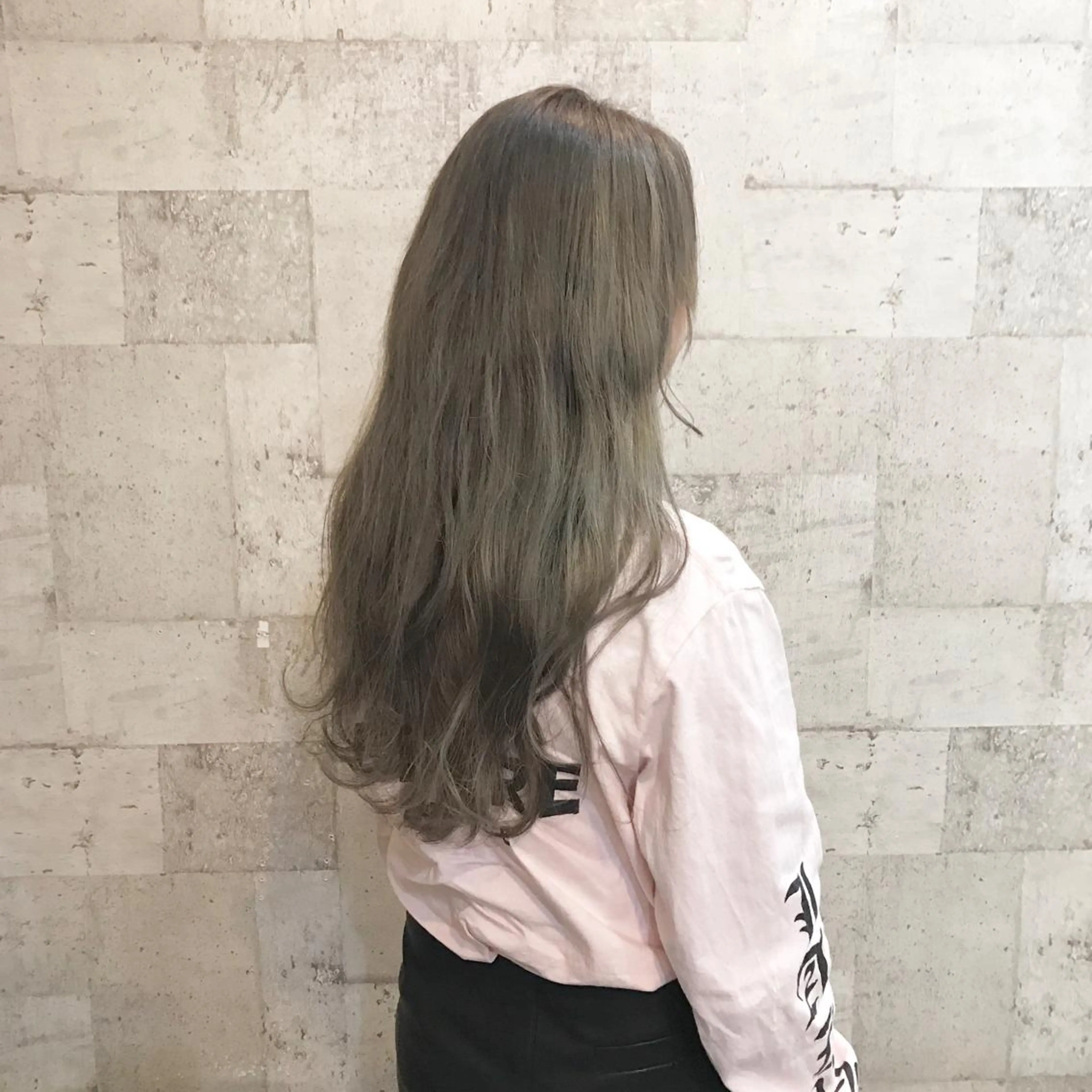 ロング カラー ハイライトカラー ハイライト インナーカラー/天神 ブリーチ/吉田のヘアスタイル