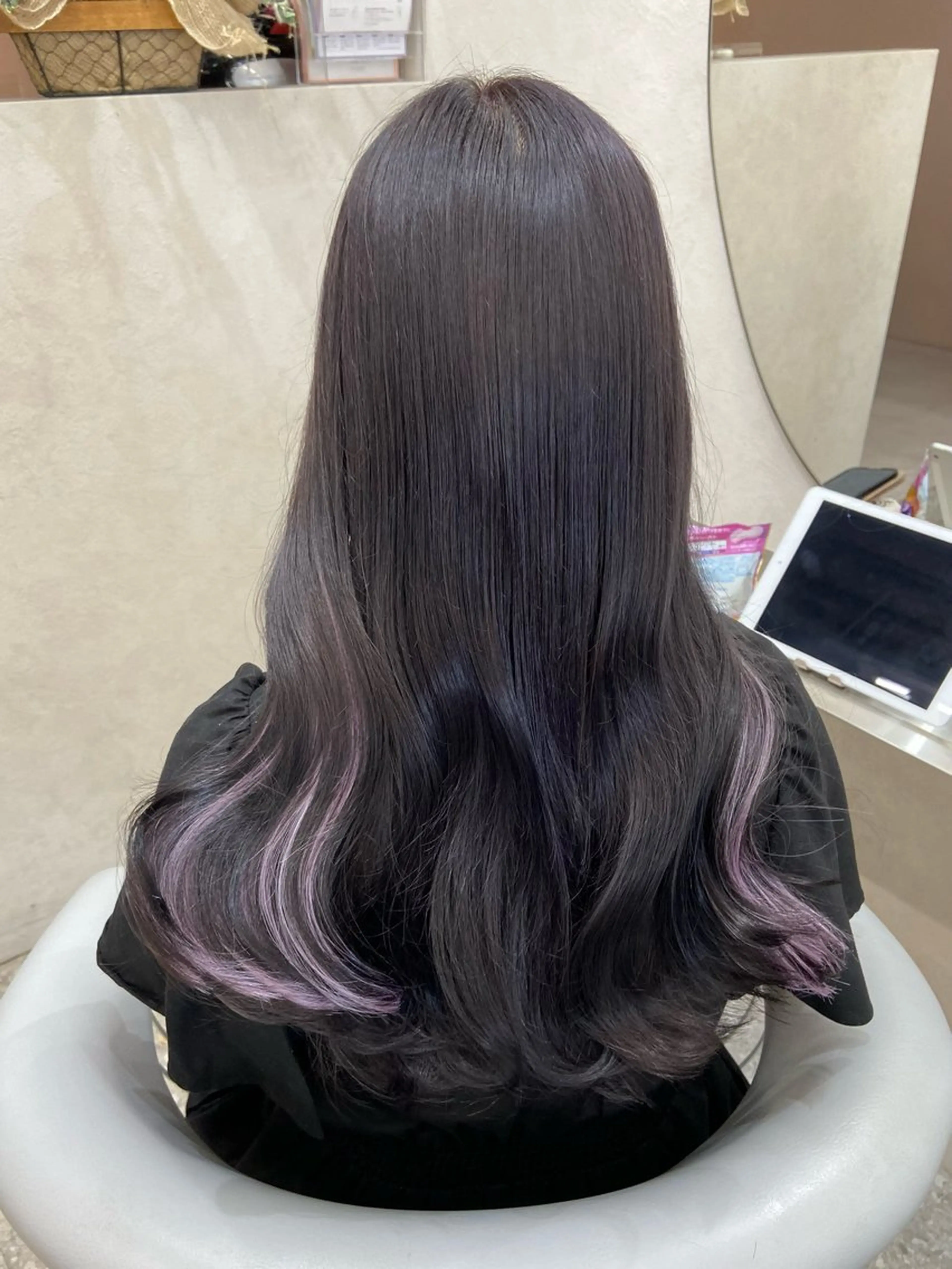 ロング カラー シールエクステ グレージュ インナーカラー ラベンダーカラー ラベンダーグレージュ カット エクステ 新宿/韓国ヘア 中明度カラー/かやのヘアスタイル