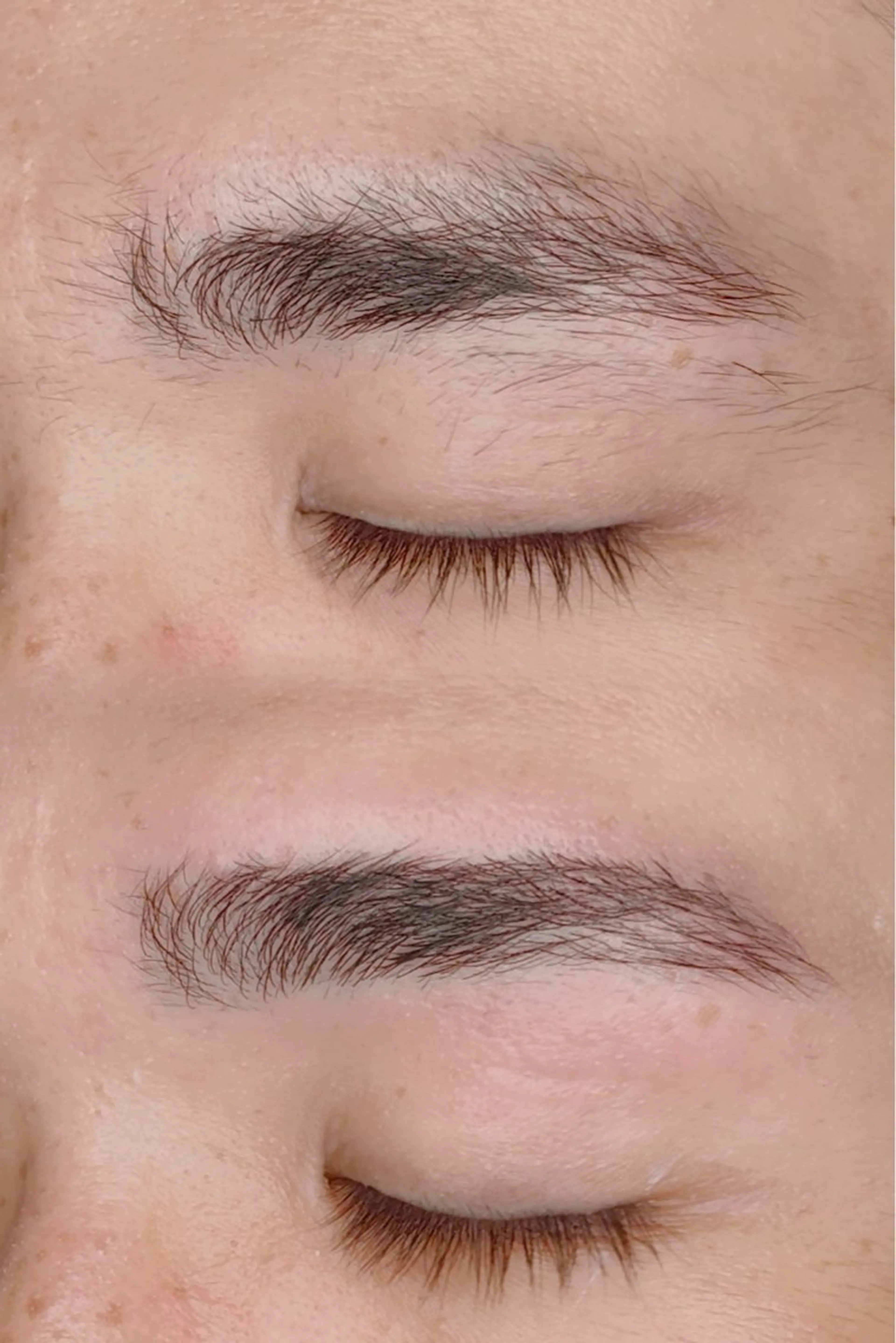 アイブロウ ワックス脱毛 Unknown.姫路店所属・Unknown. しずかの眉毛・アイブロウイメージ