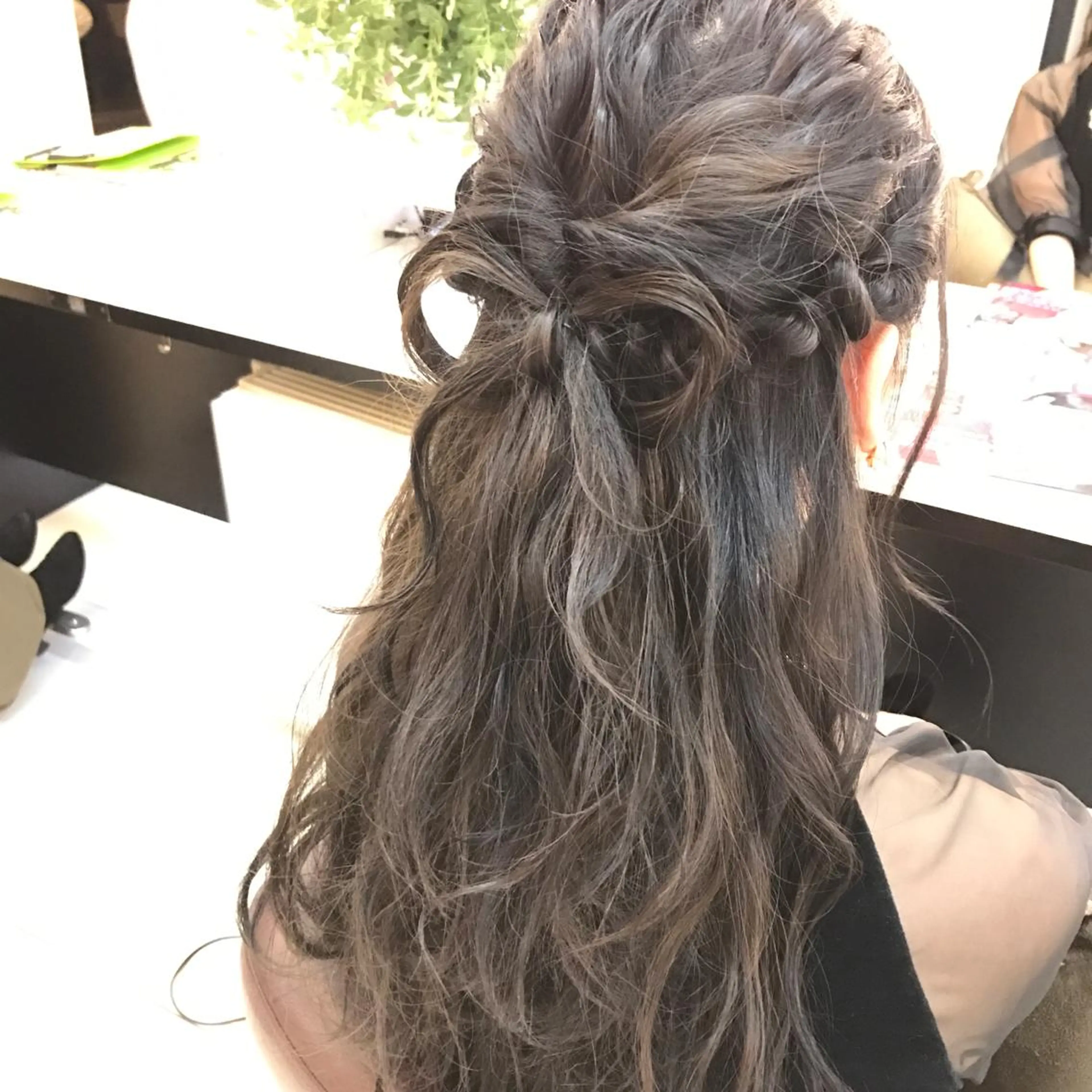 ロング ハイライト✖️ 暗髪🤎Nahoのヘアスタイル