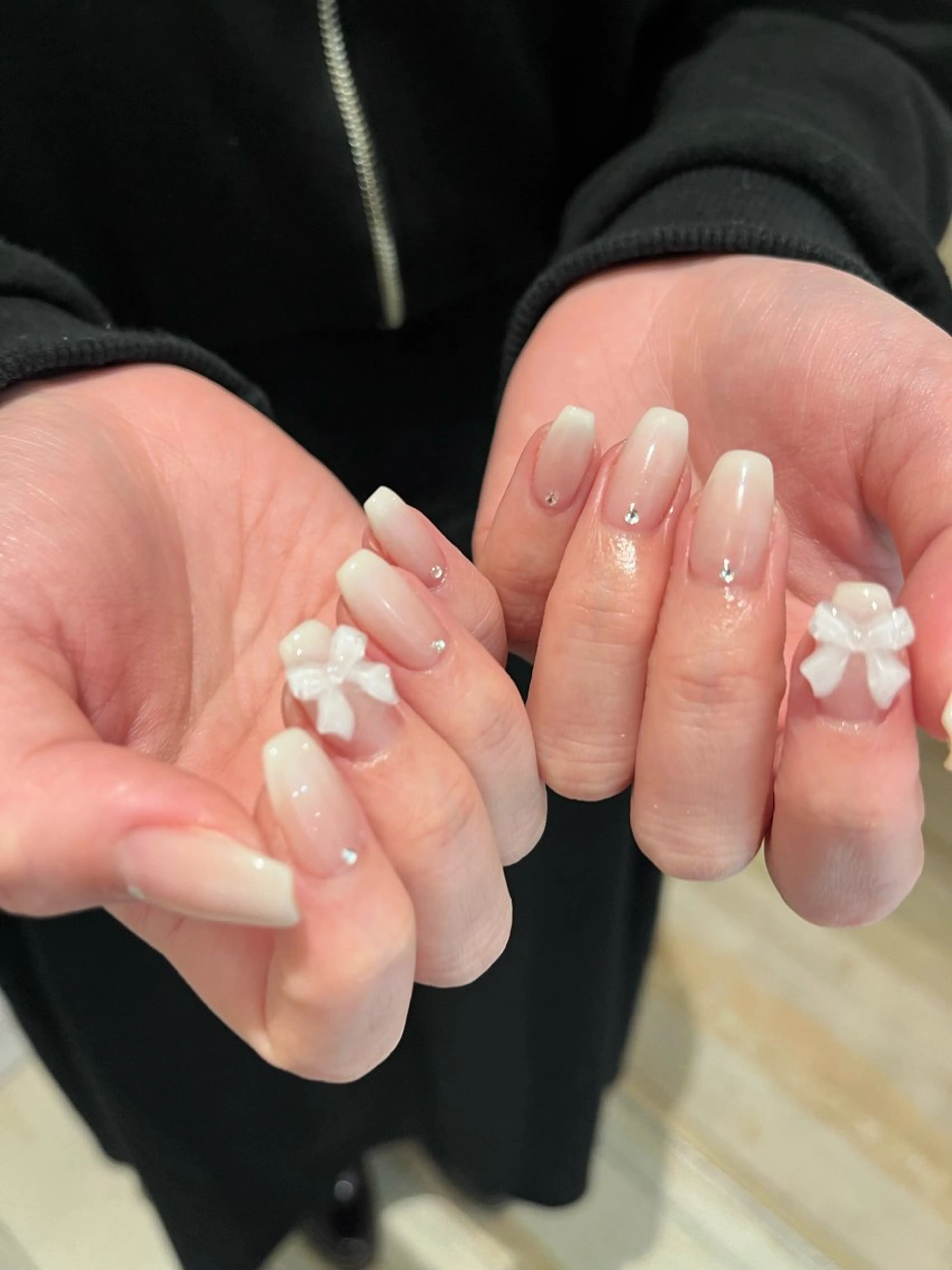 ネイル ハンドネイル Momone ／渋谷／パラジェルのネイルデザイン