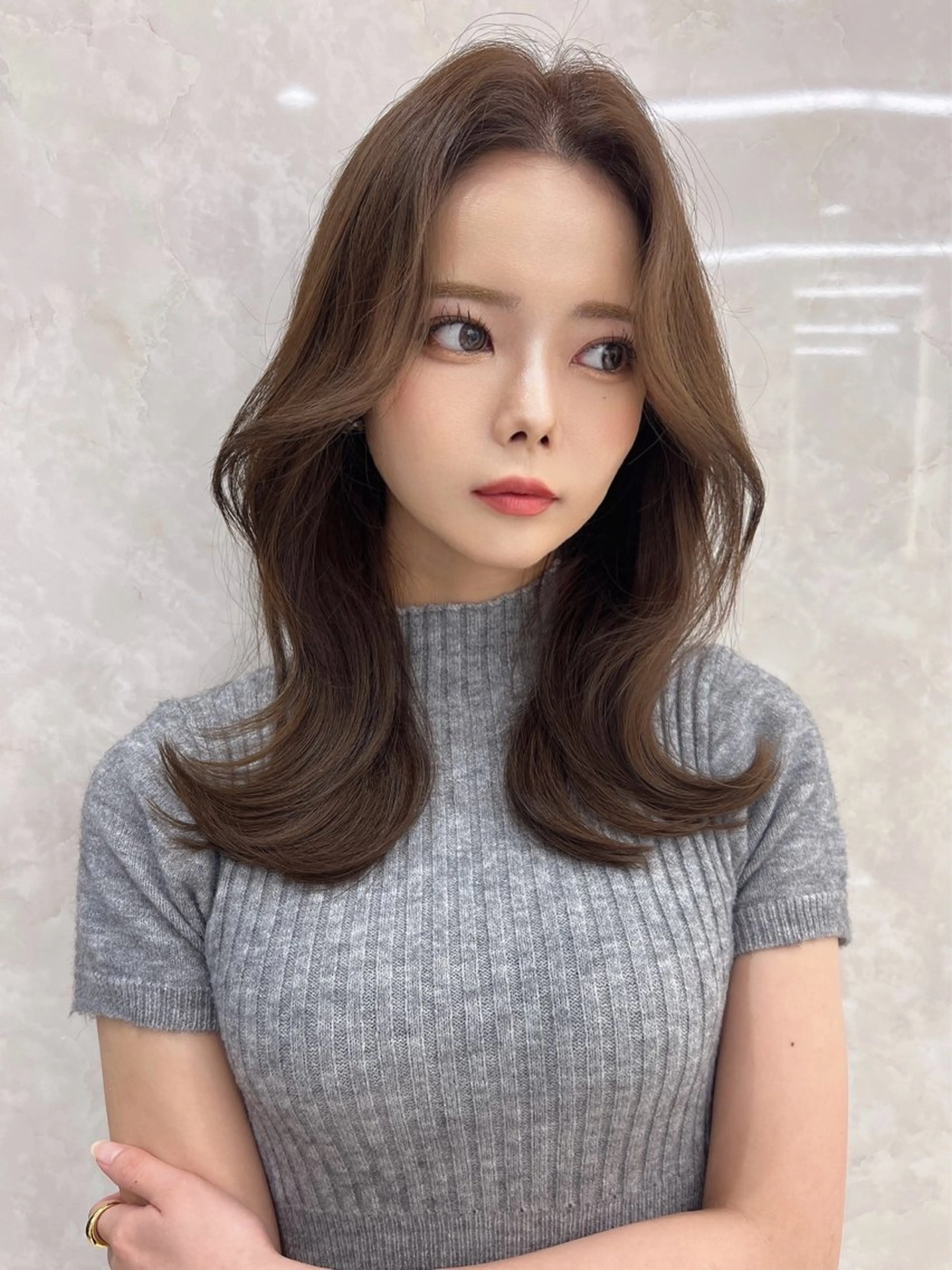 ミディアム MAEUL 【マウル】栄のヘアスタイル