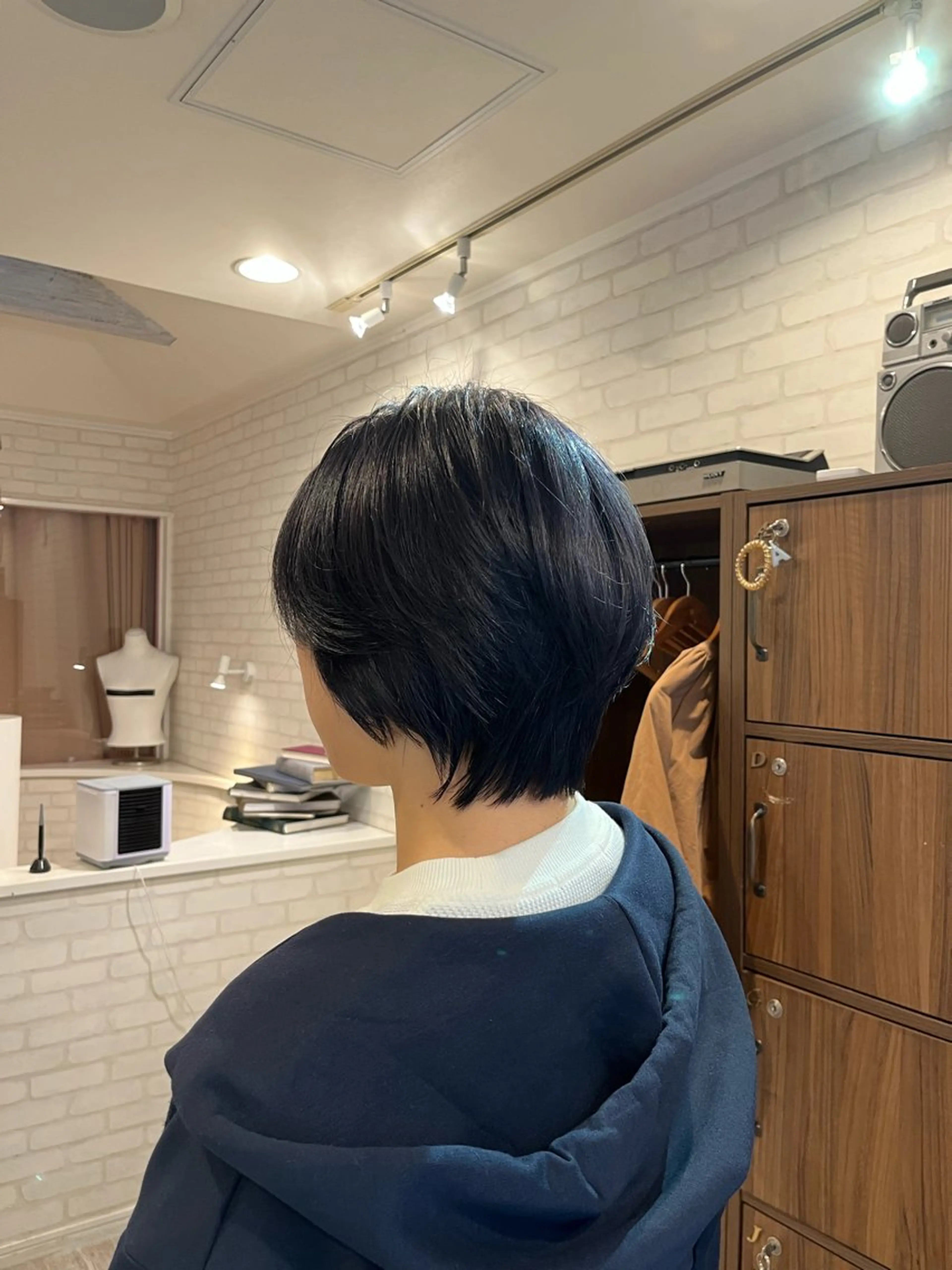 カラー ブリーチ ブルーカラー ブルーラベンダー カシス ラベンダーカラー ヘアカラー 阿部 うららのマツエク・マツパデザイン