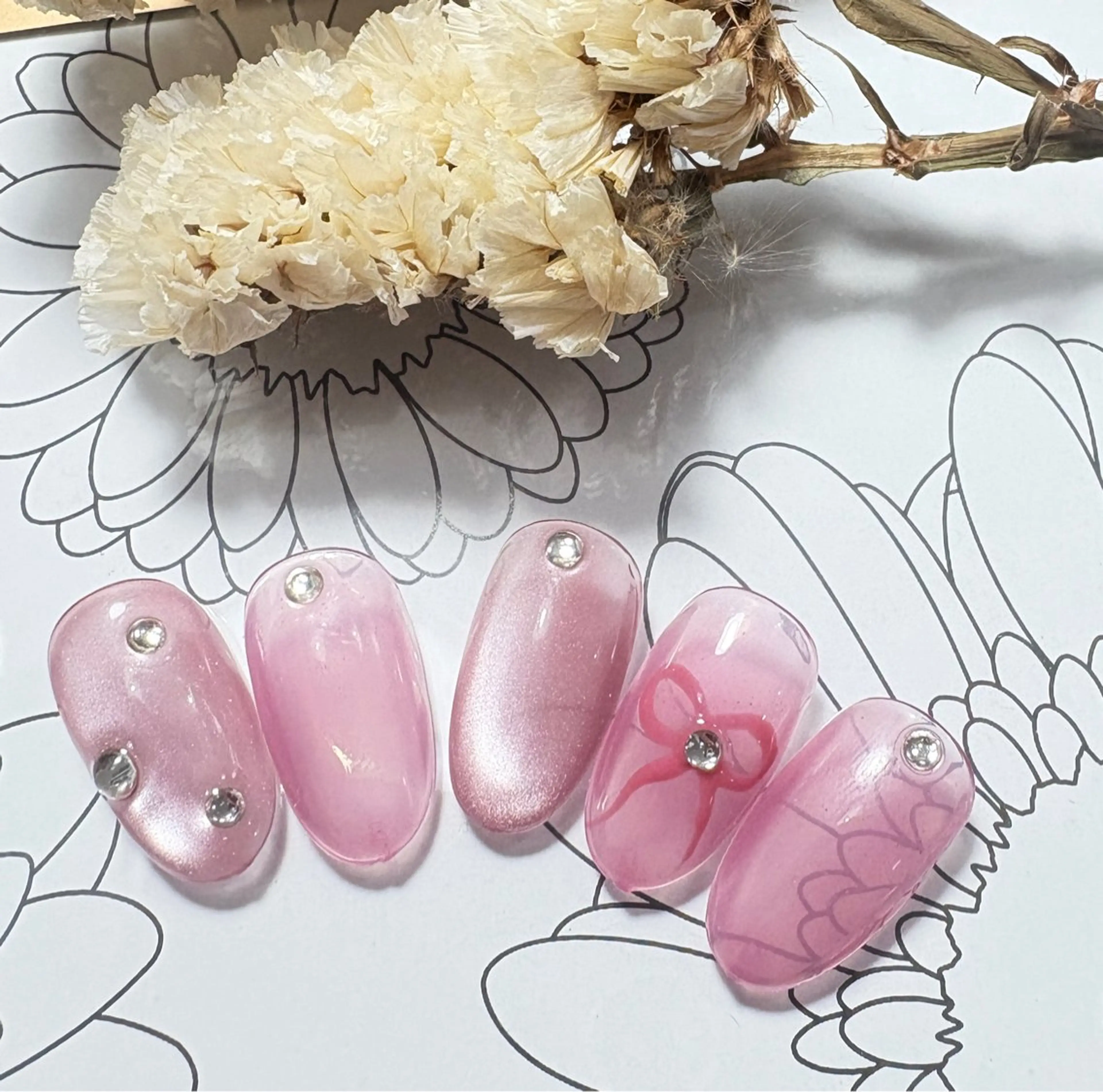 ネイル ハンドネイル AngelChris ビューティーサロンのネイルデザイン