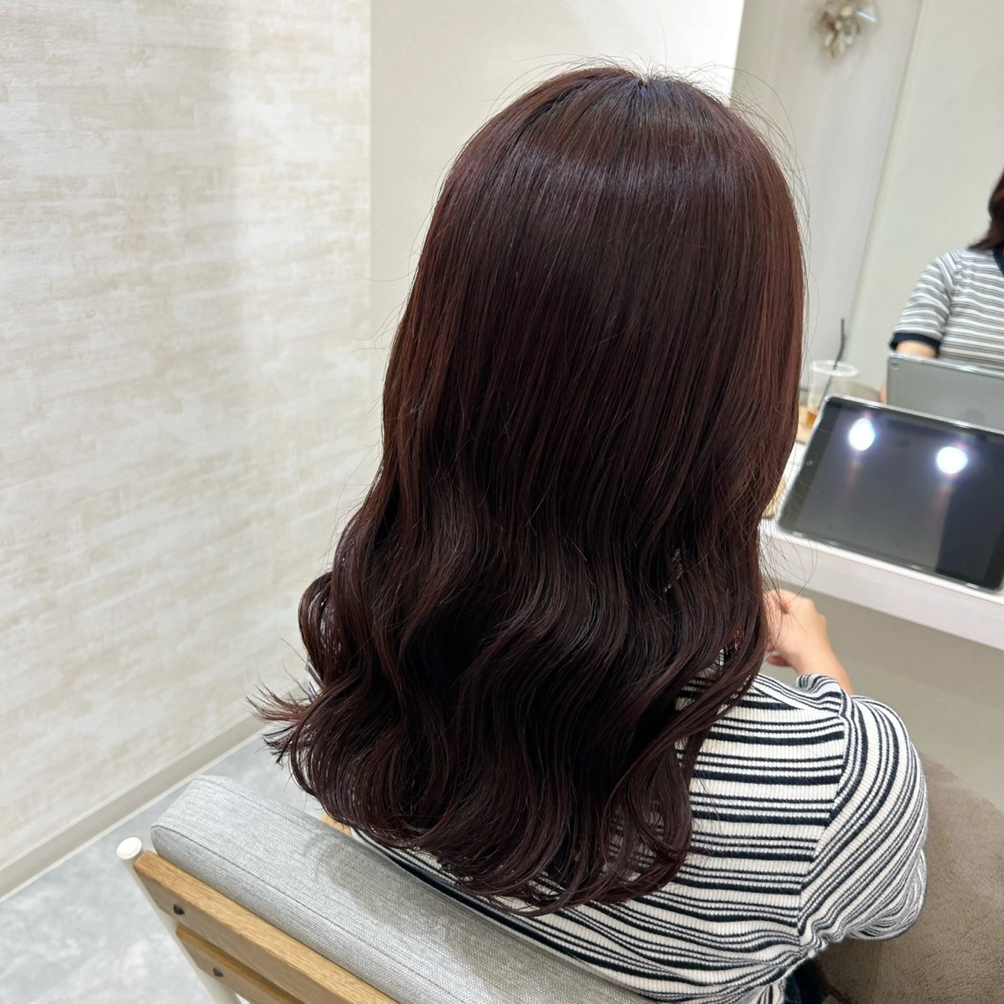 ミディアム カラー ヘアアレンジ カット ヘアカラー トリートメント 髪質改善&艶感カラー 🪄岡井美結のヘアスタイル