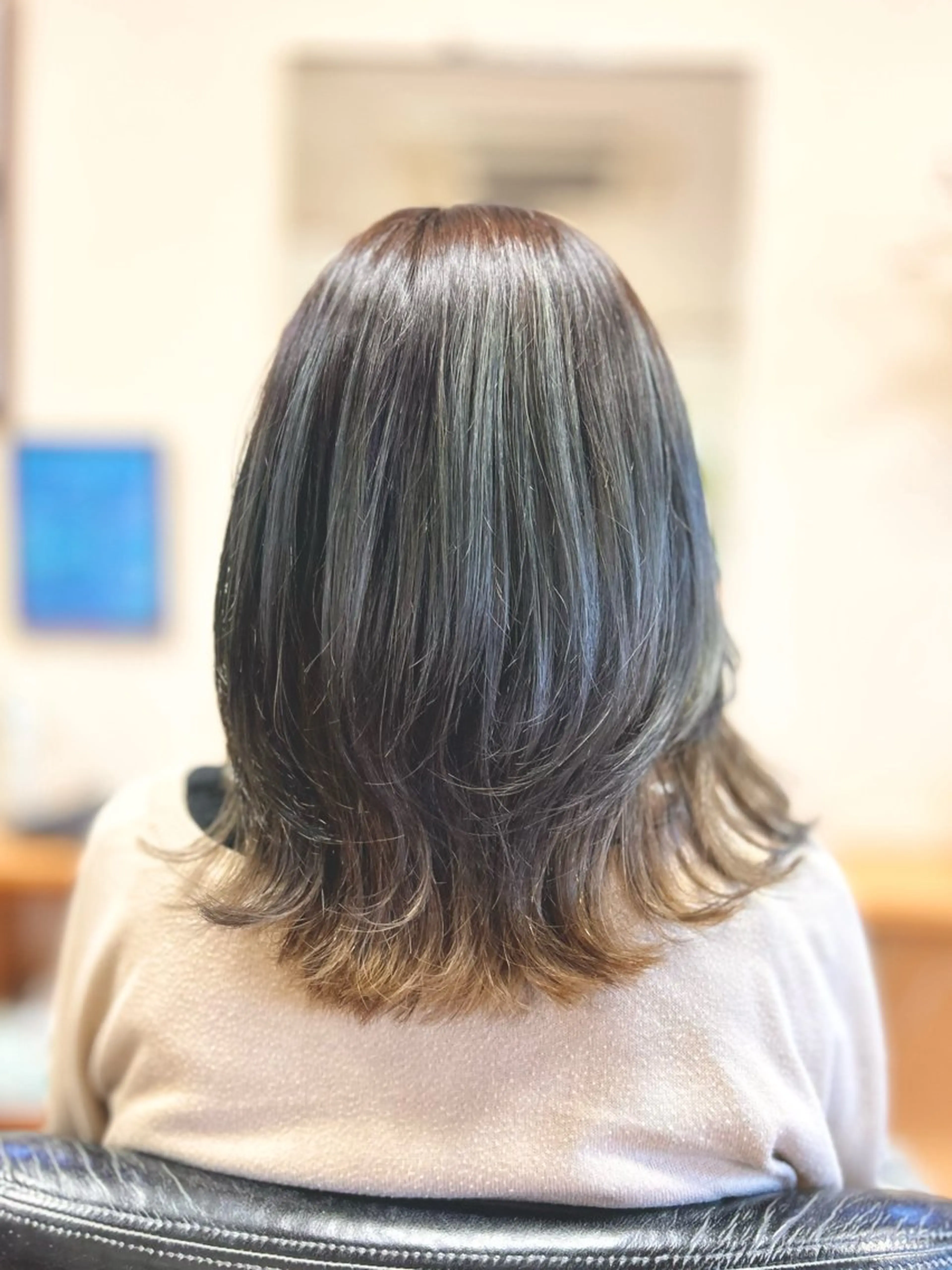 ミディアム ミディアムレイヤー レイヤーカット みのり美容室所属・かぁちゃん美容師 橋本のヘアスタイル