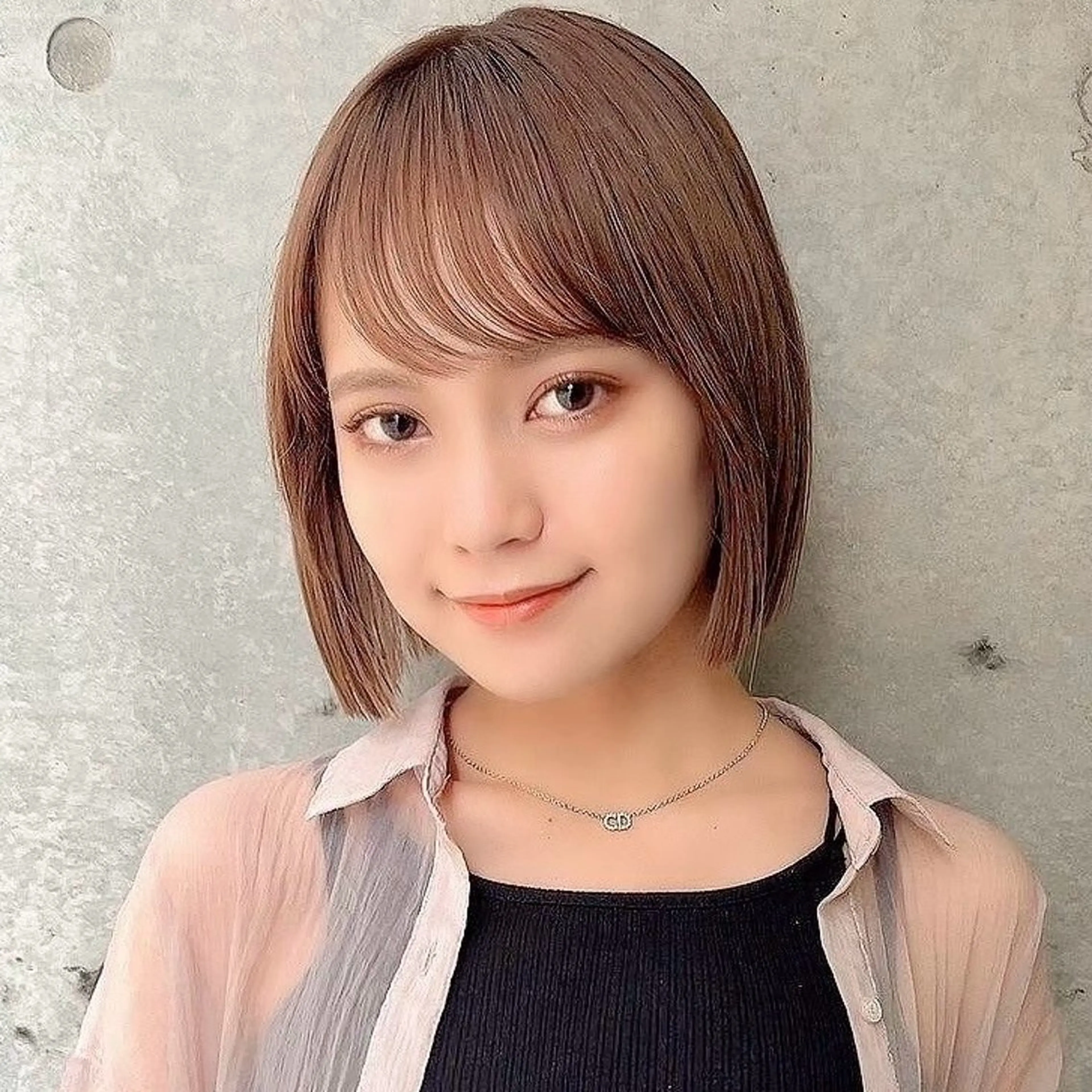 ミディアム ショート/レイヤー/ 縮毛矯正/ 渡邊莉玖のヘアスタイル