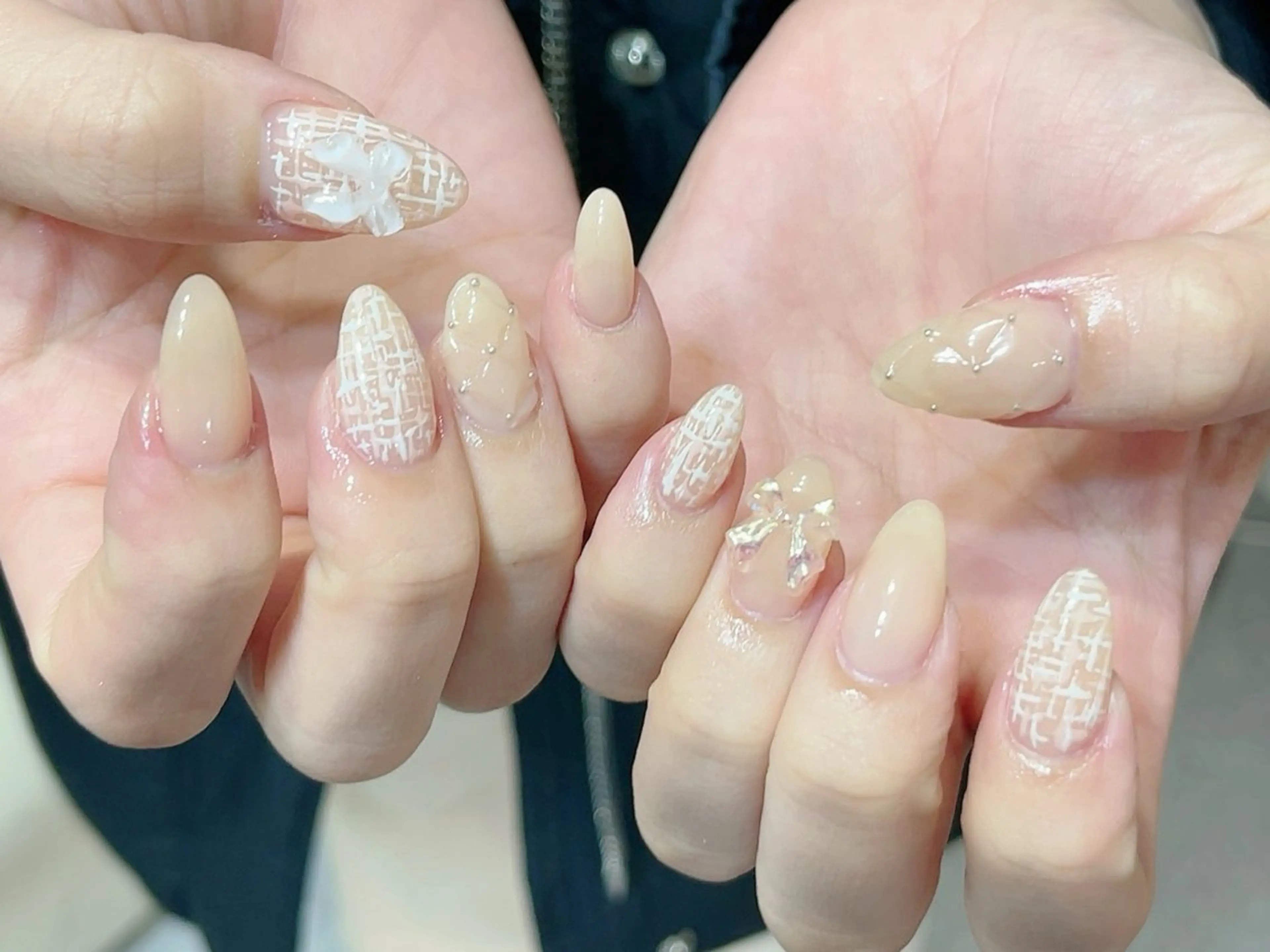 【Hand】🎀キルティング、ぷっくり120分★パーツ無制限+ベース2色までの写真