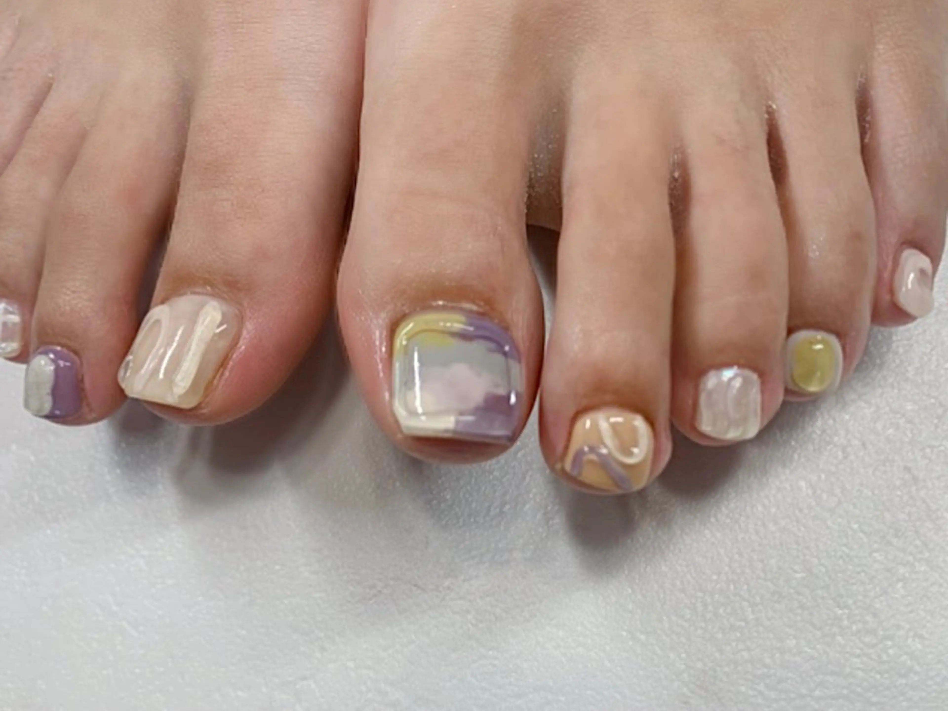 ニュアンスネイル◎フットもちこみ・おまかせコース［パラジェル］の写真