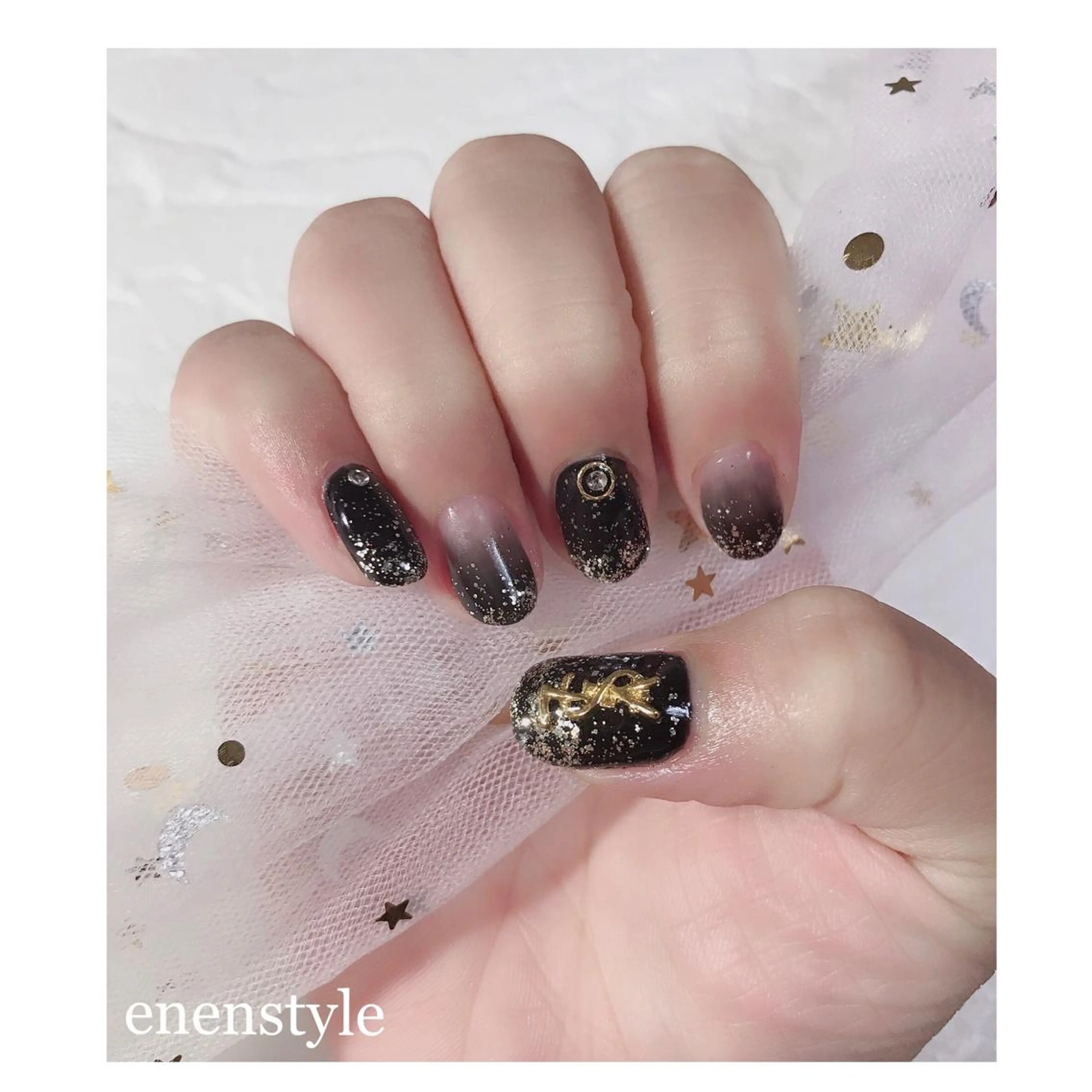 ショート ネイル グラデーション ワンカラーネイル ハンドネイル 👑enen style👑のネイルデザイン