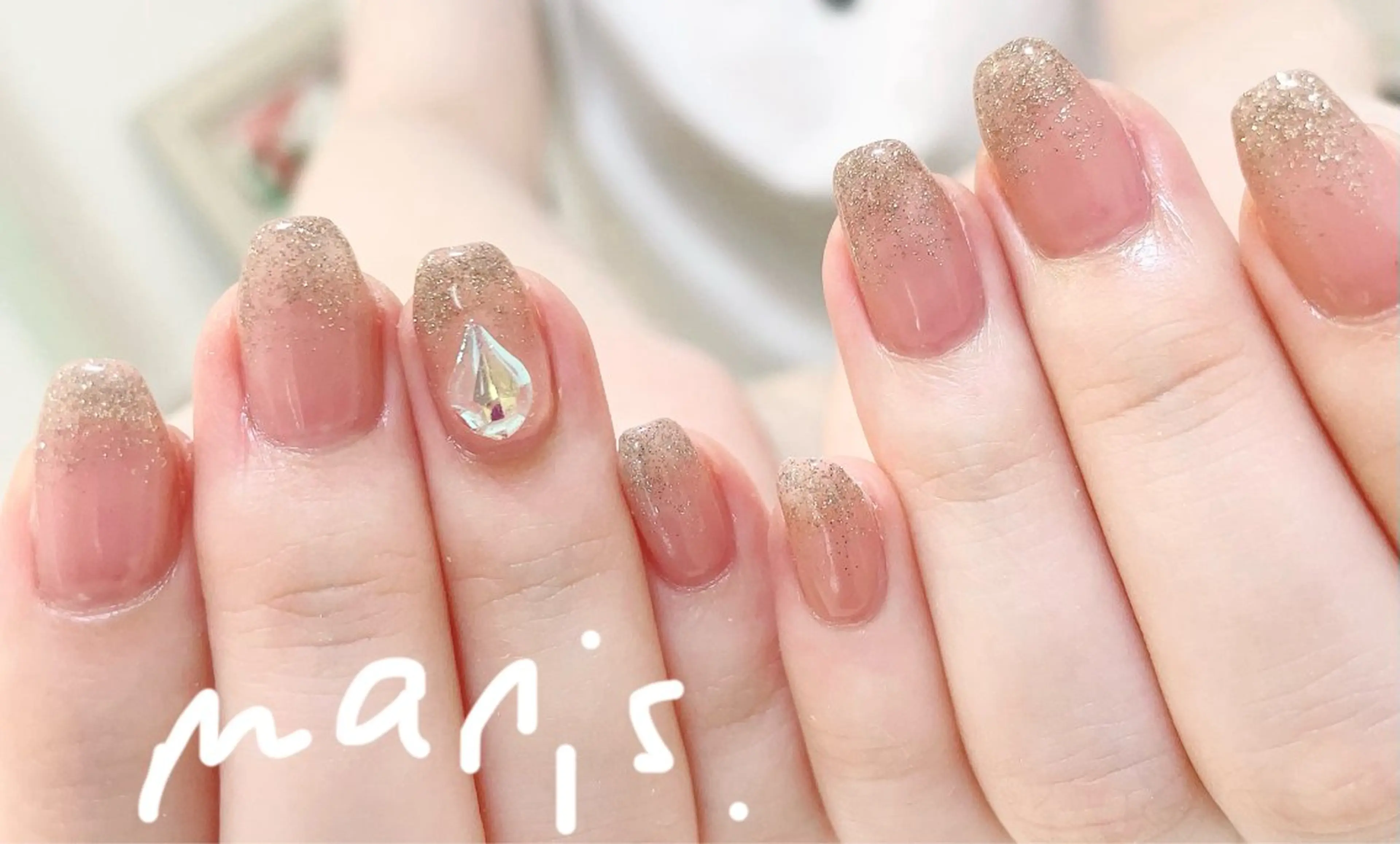 ネイル manis .のネイルデザイン