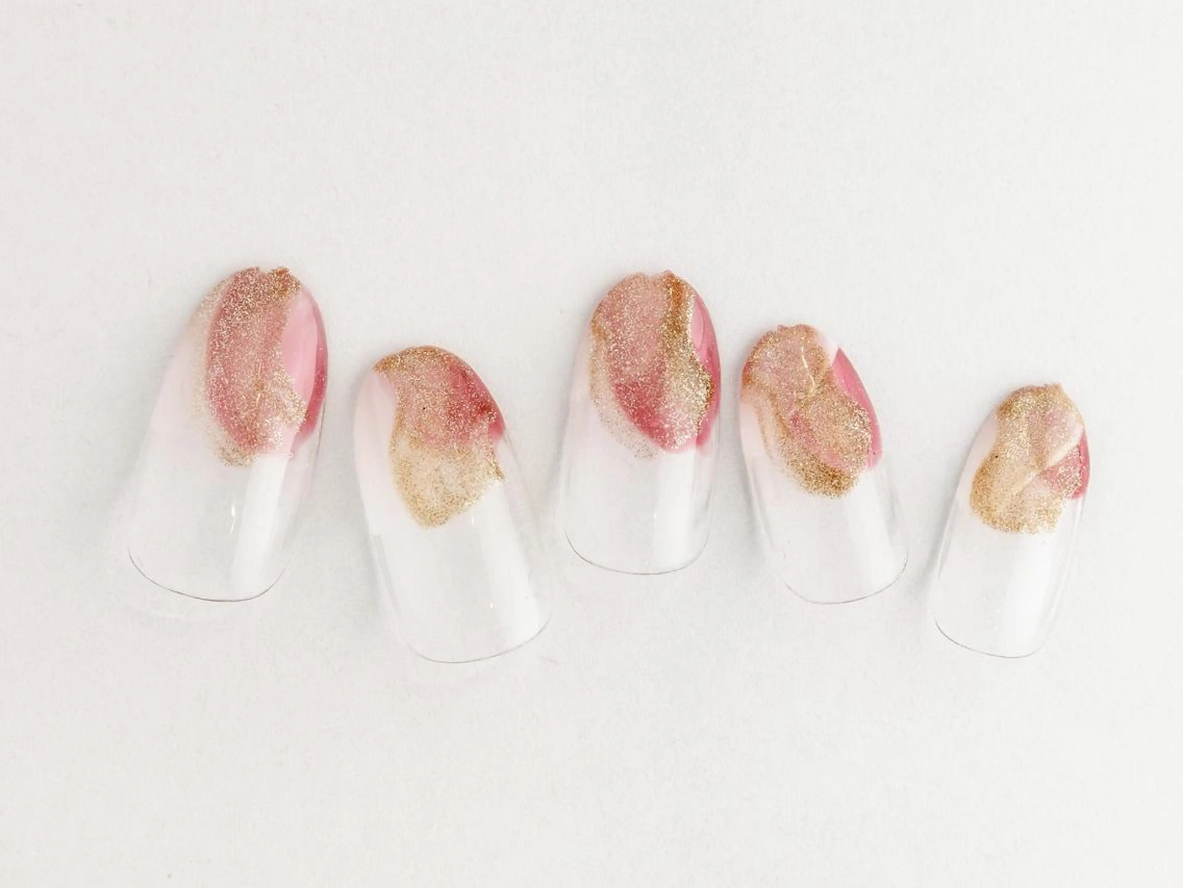 ネイル 💗🪽Tiary Nail🪽💗のネイルデザイン