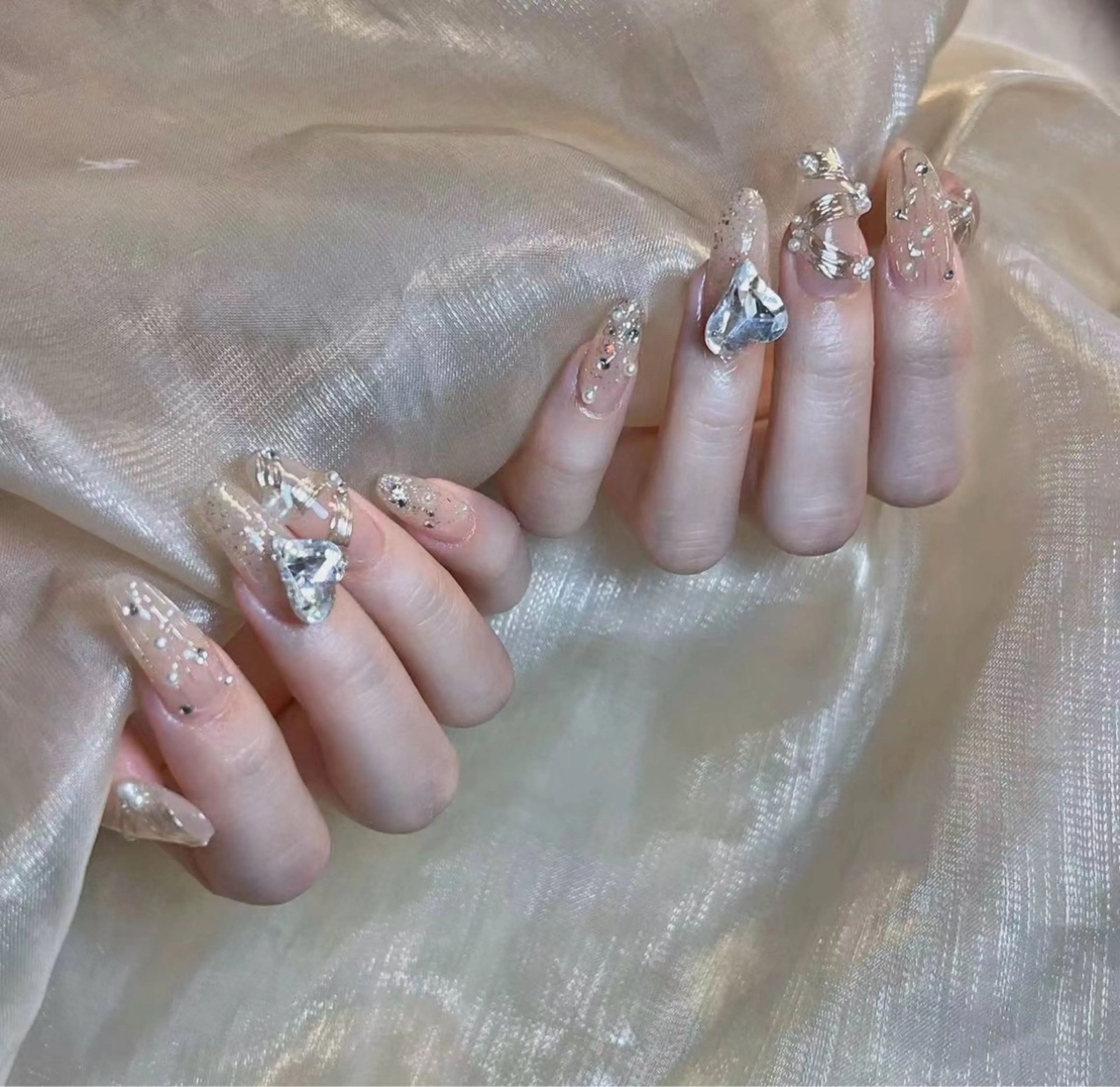 ネイル 長さ出し フレンチネイル グラデーション マグネットネイル マグネットフレンチ ハンドネイル ハンドケア 💕Dreamy KIYO💕のネイルデザイン