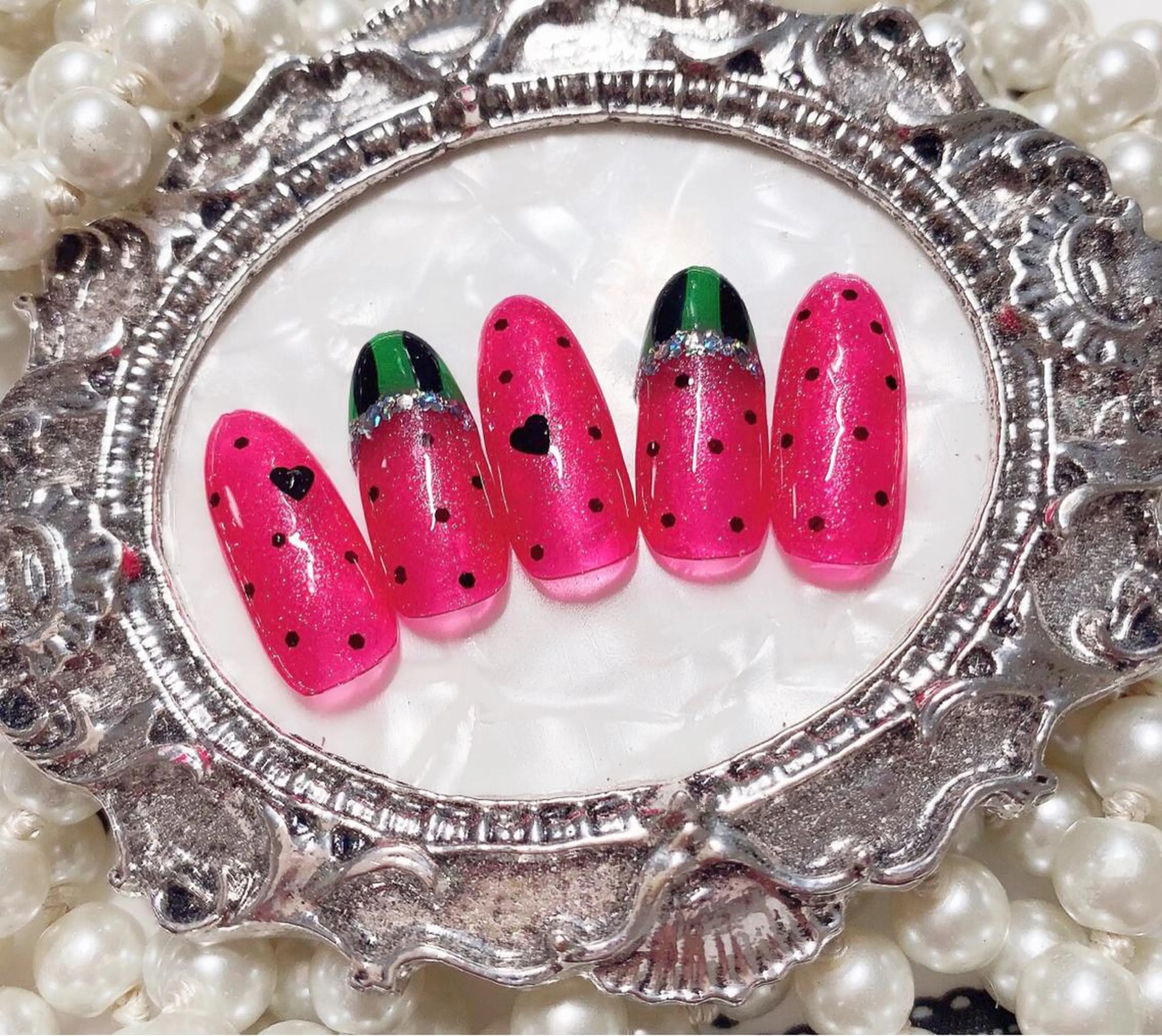 ネイル ハンドネイル マジックミラー所属・マジック ミラーのネイルデザイン