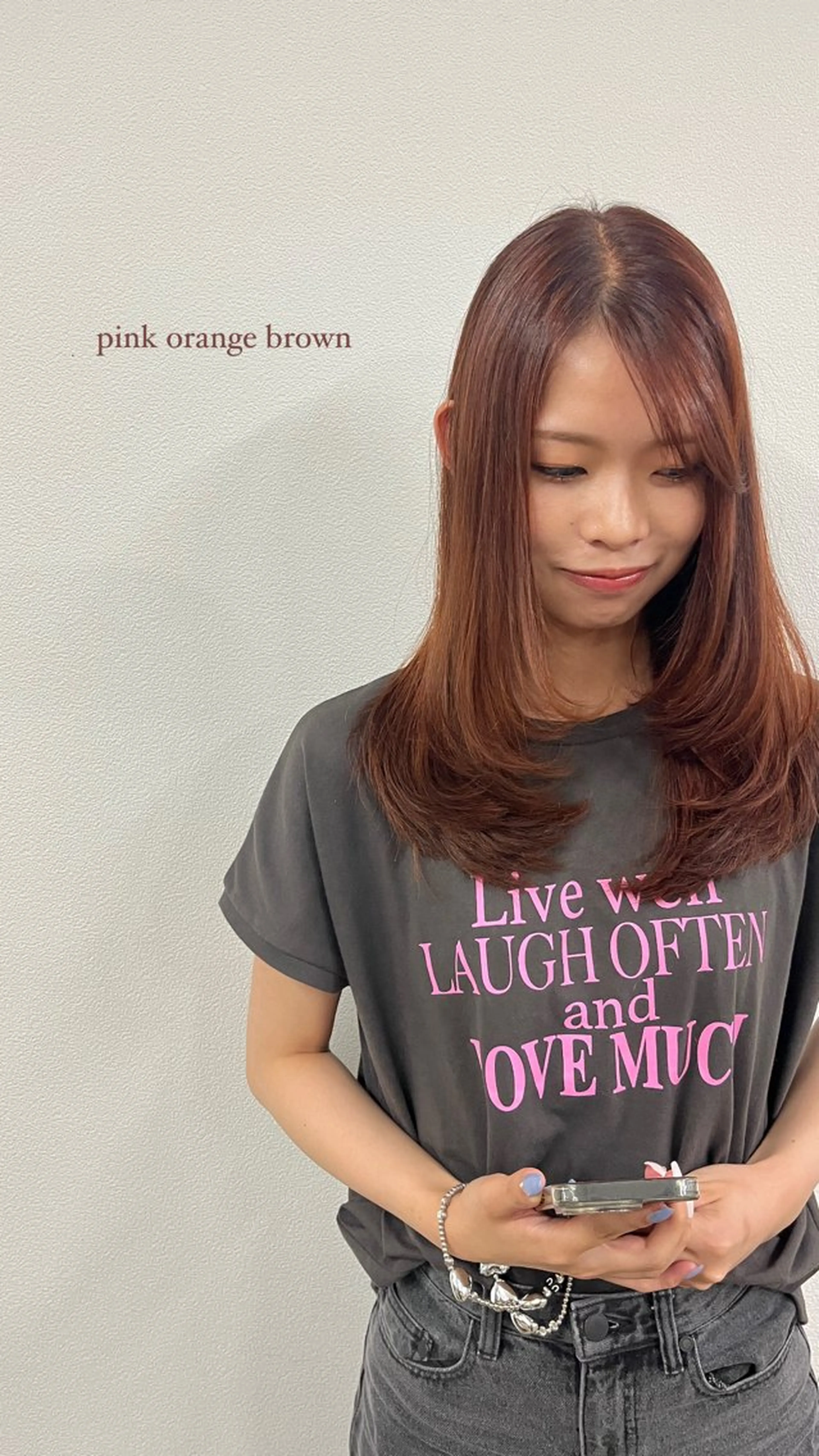 セミロング カラー 酒井 緋菜のヘアスタイル