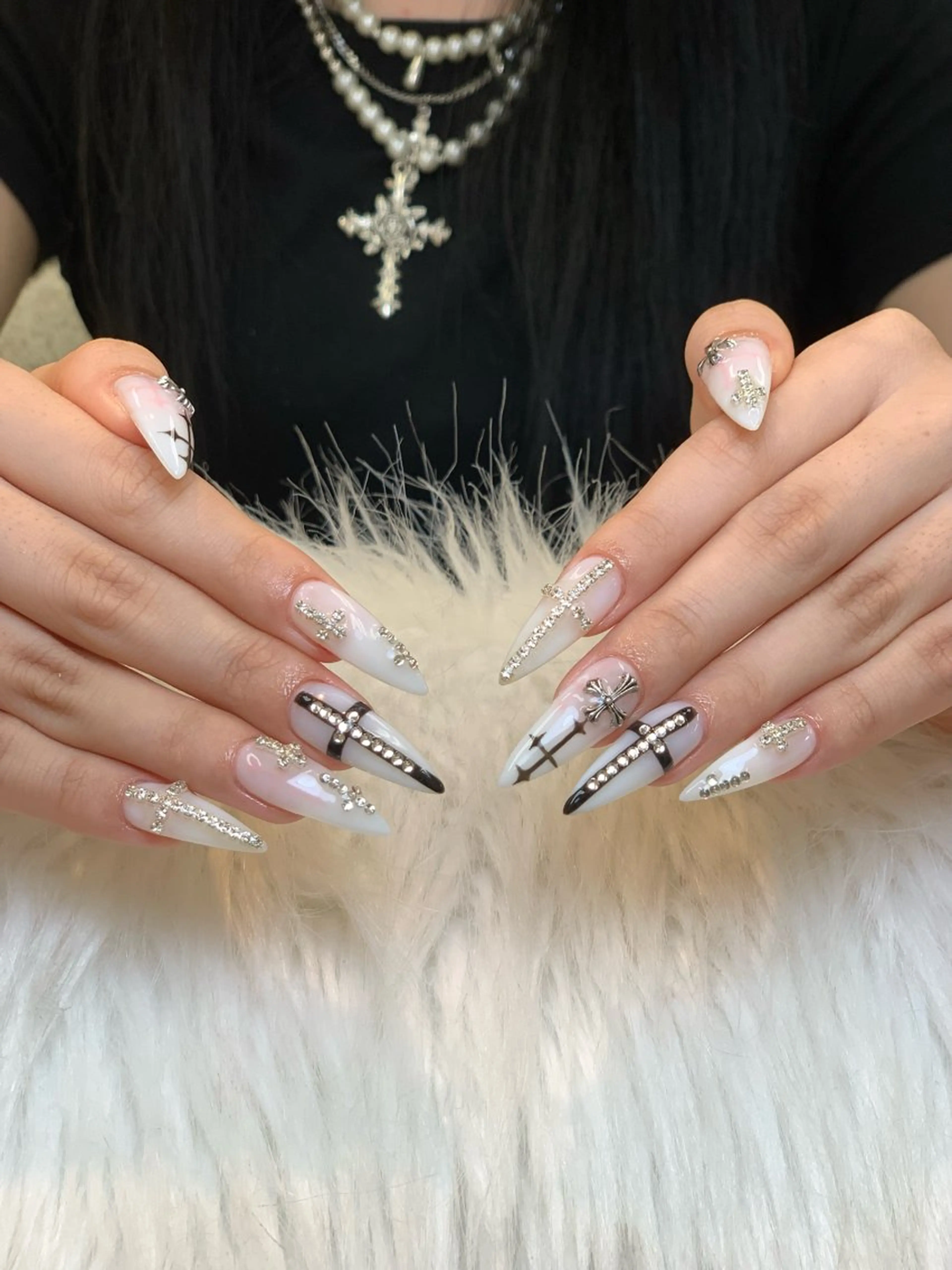 ネイル アートネイル 長さ出し ジェルネイル ニュアンスネイル ハンドネイル Cloudy Chan Nailのネイルデザイン