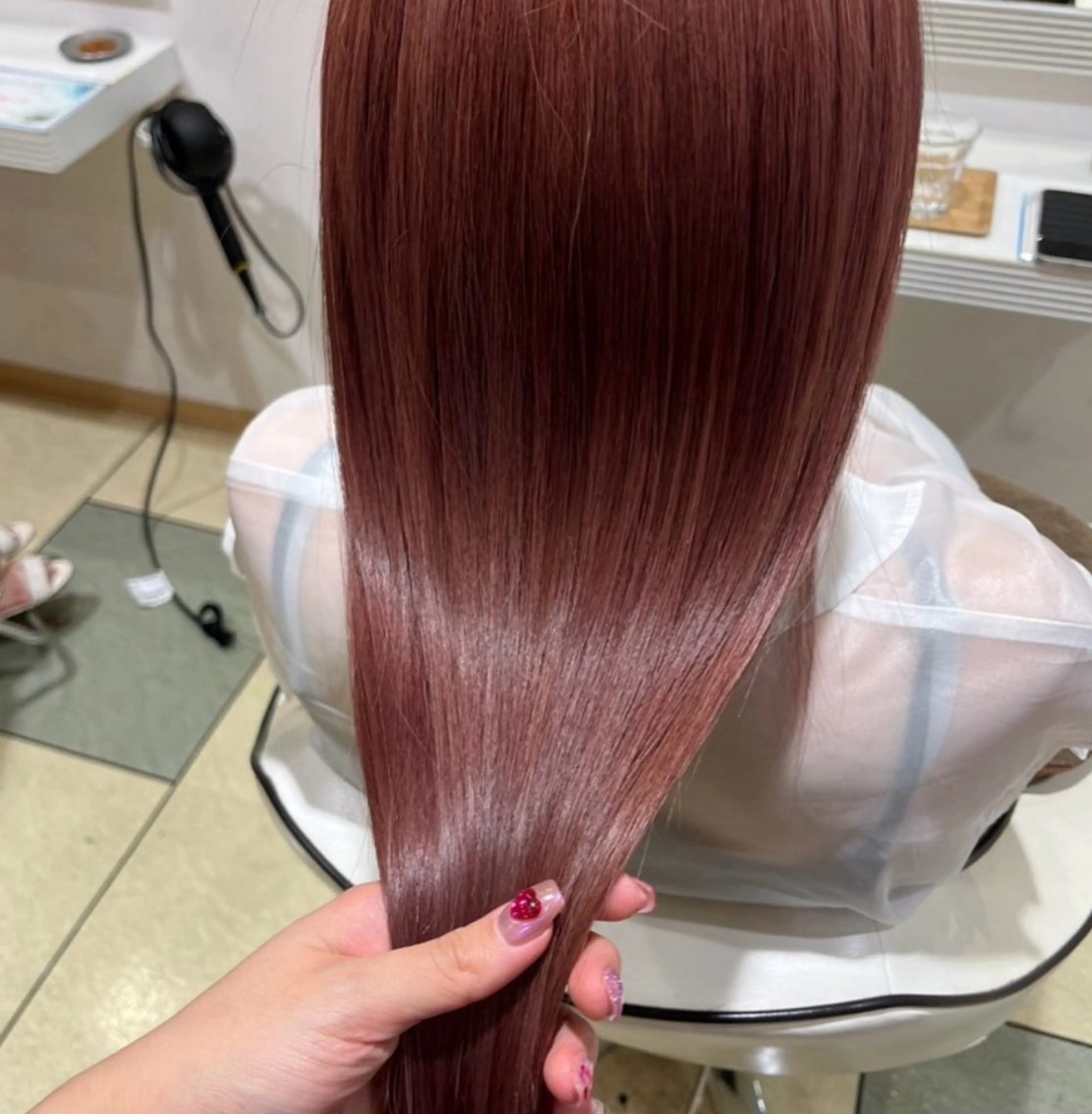 セミロング カラー 髪質改善 トリートメント カット ヘアカラー トリートメント 透明感カラー/ くびれヘア/ユウユのヘアスタイル