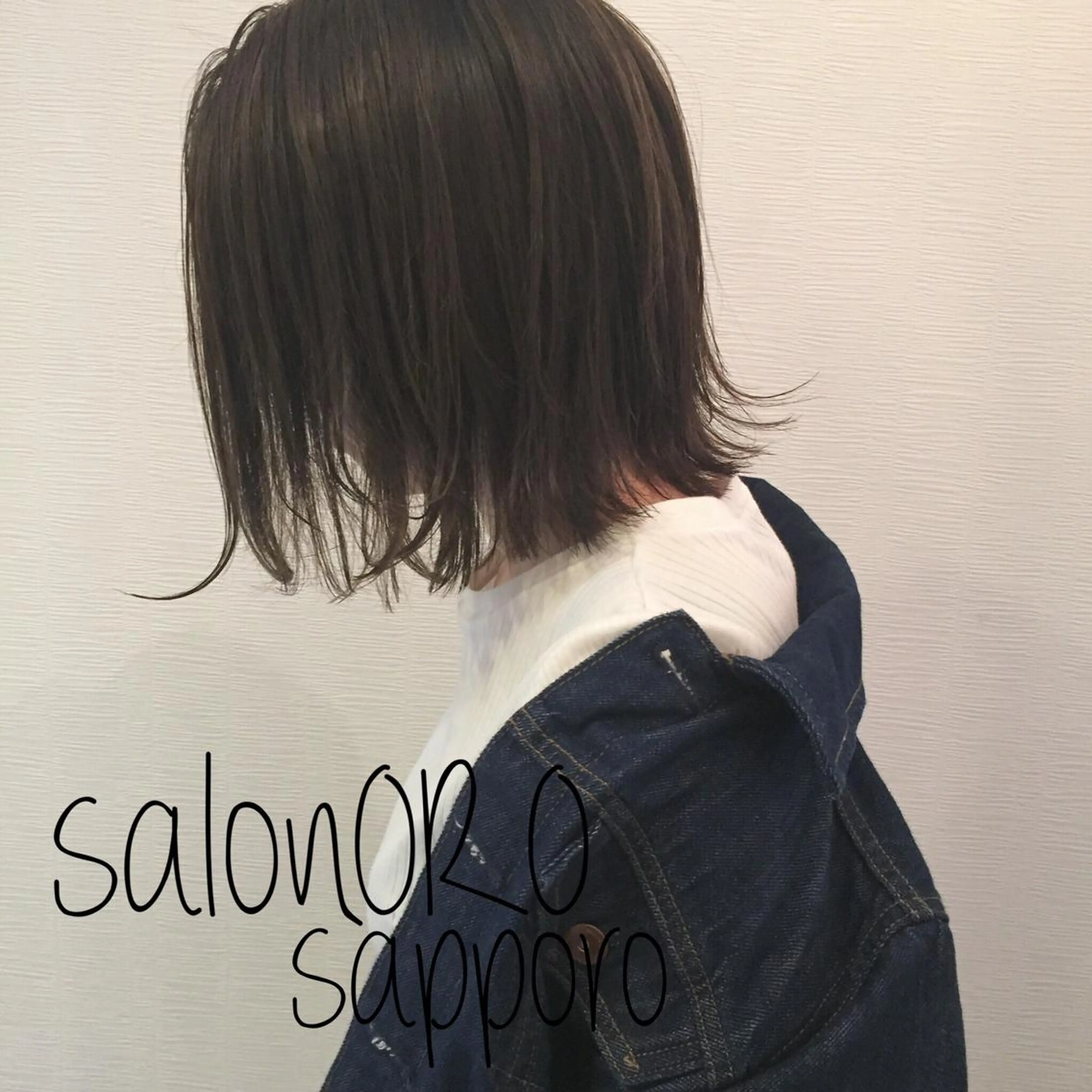 ミディアム カラー 切りっぱなしボブ アッシュ アッシュグレー アッシュグレージュ ブリーチ toiro by lien hair atelier所属・池田 真由美のヘアスタイル