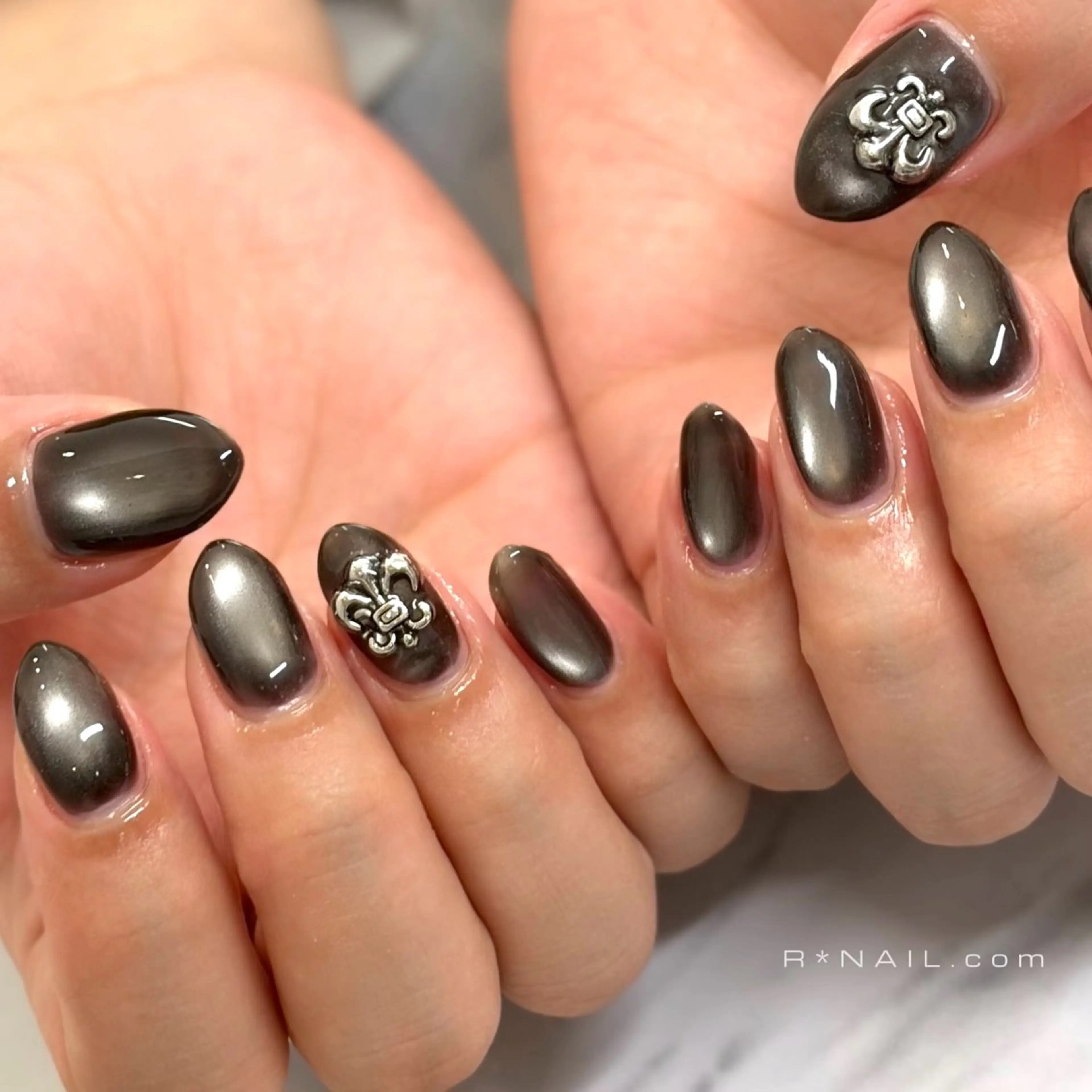 ネイル ハンドネイル Riona / R*NAIL.comのネイルデザイン
