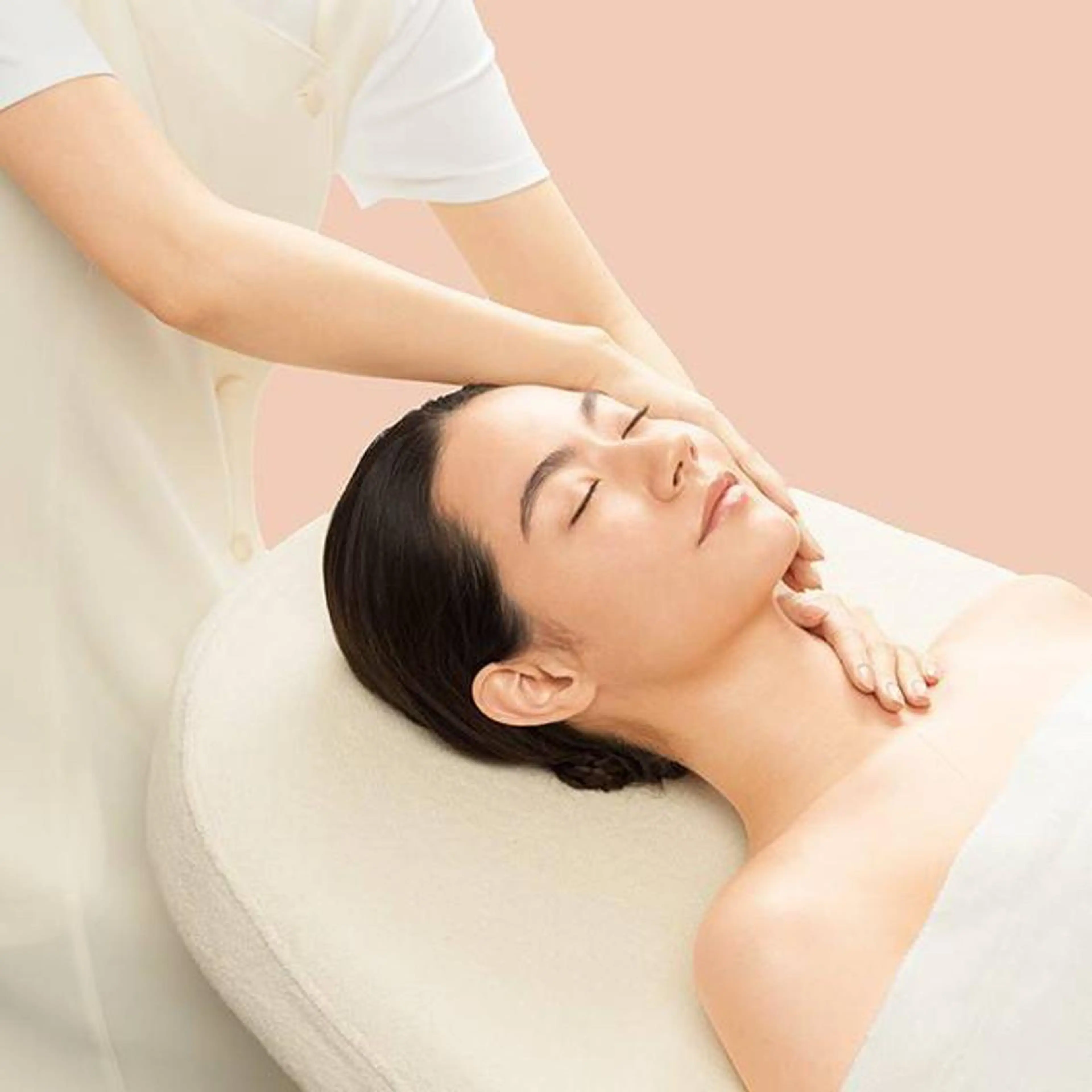 無料フェイシャルマッサージ💆‍♀️+ヘッドマッサージ＋AI搭載のお肌診断付き☆お肌診断してからしっかりマッサージ❣️の写真