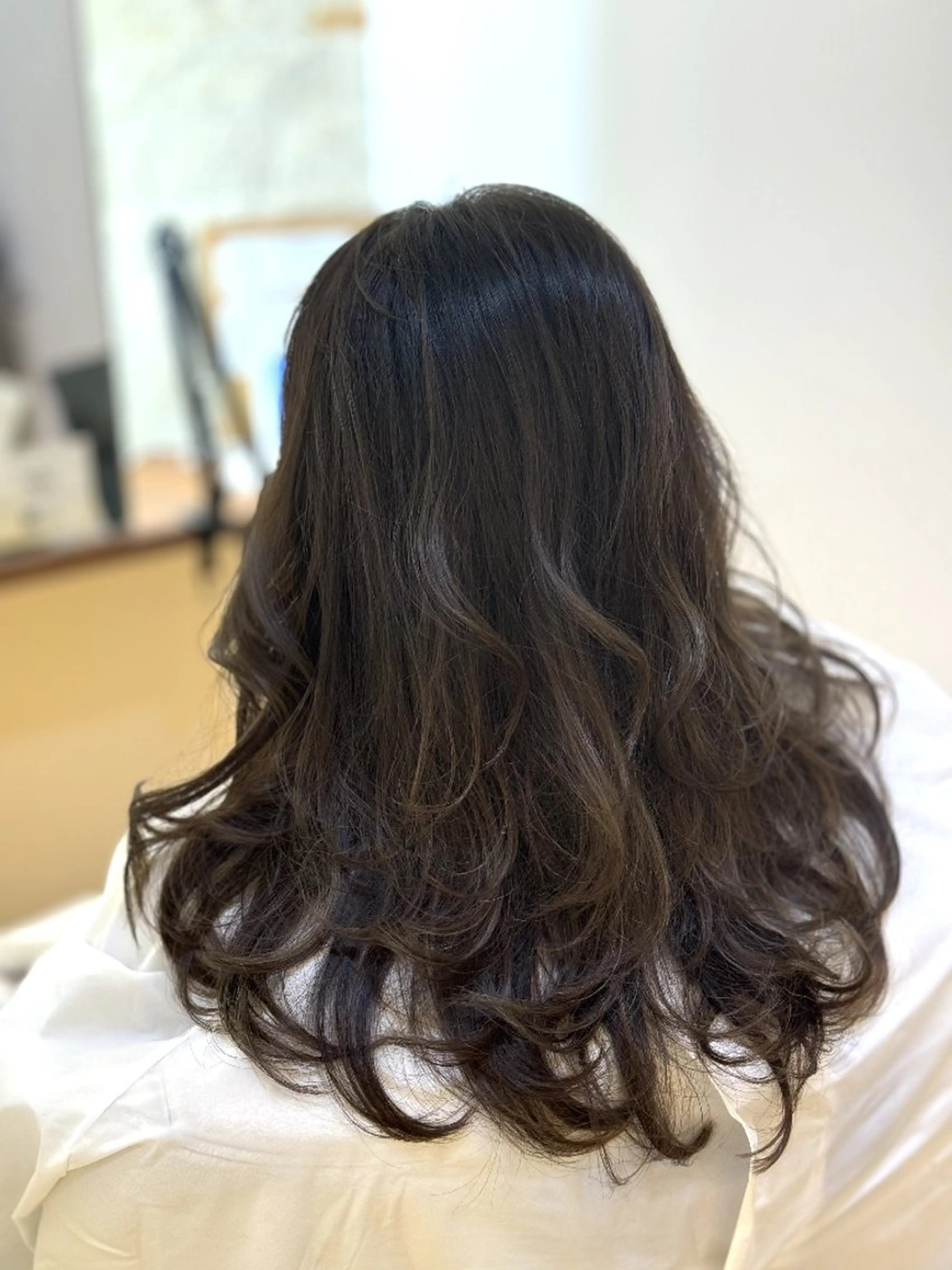 セミロング レイヤーカット カット ヘアカラー トリートメント 鈴木 さやかのヘアスタイル