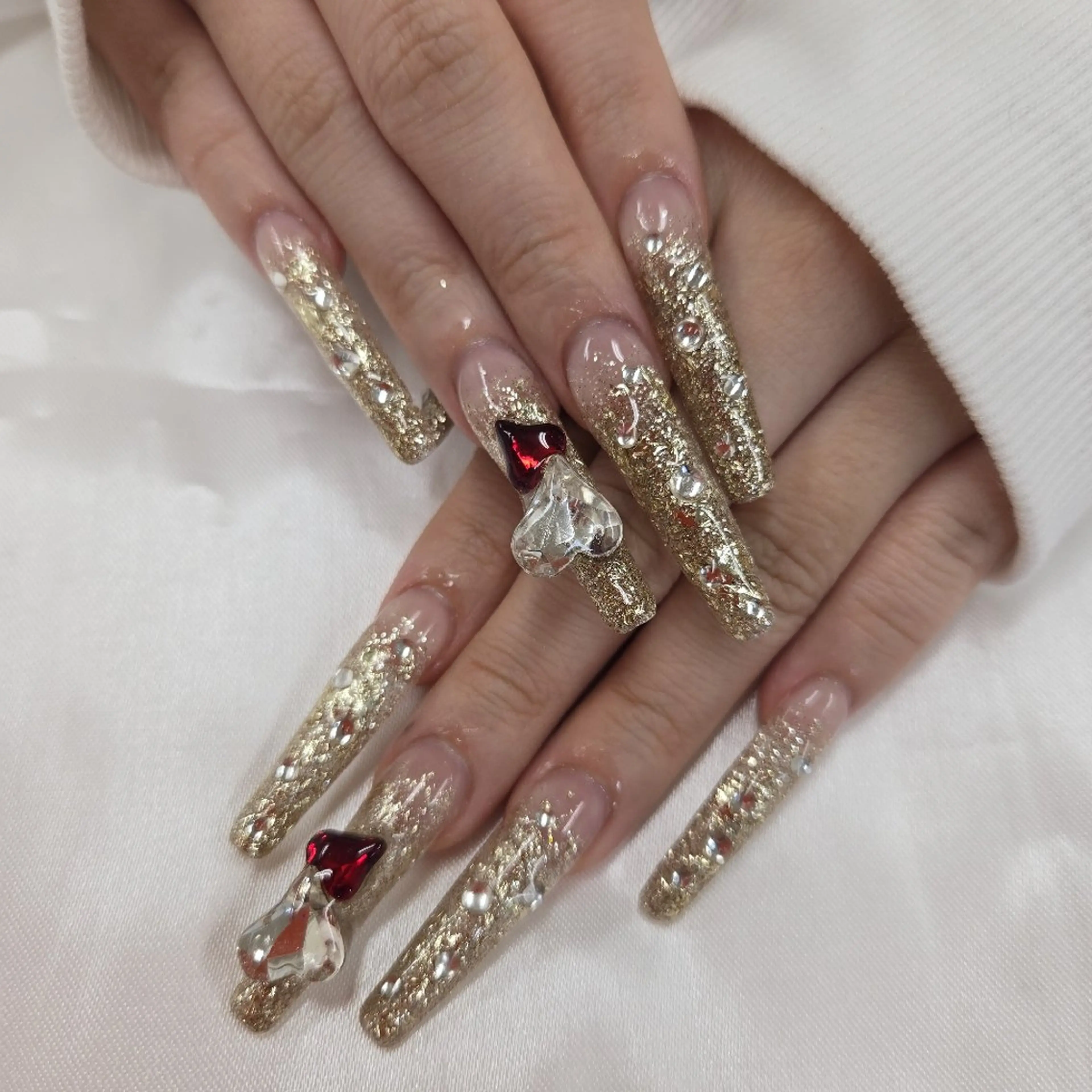 ネイル アートネイル オーロラネイル チークネイル 成人式 ジェルネイル ハンドネイル 河野ちえ (雑誌掲載サロン)のネイルデザイン