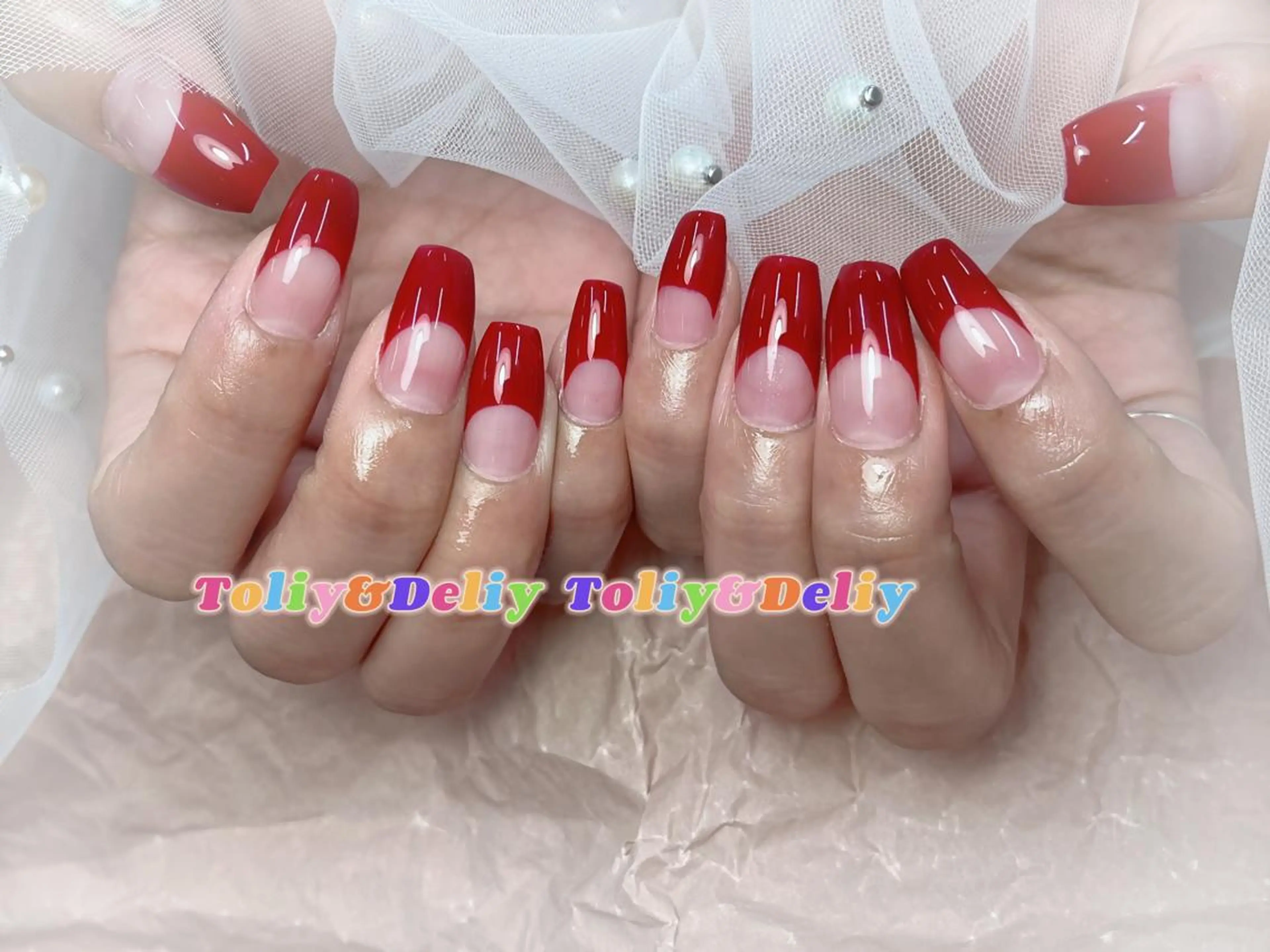 ネイル アートネイル フレンチネイル 赤色 ハンドネイル ToliyDeliy Nail Salonのネイルデザイン