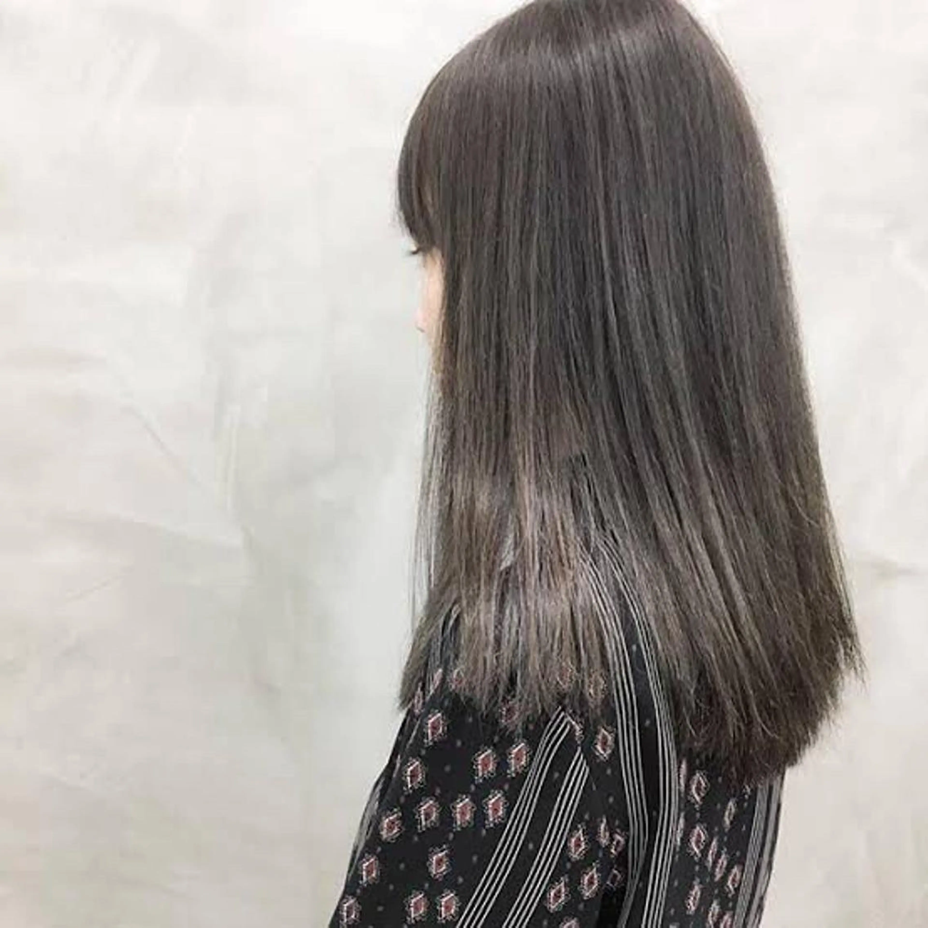 セミロング カット 縮毛矯正 トリートメント 【髪質改善】 TAKUMIのヘアスタイル