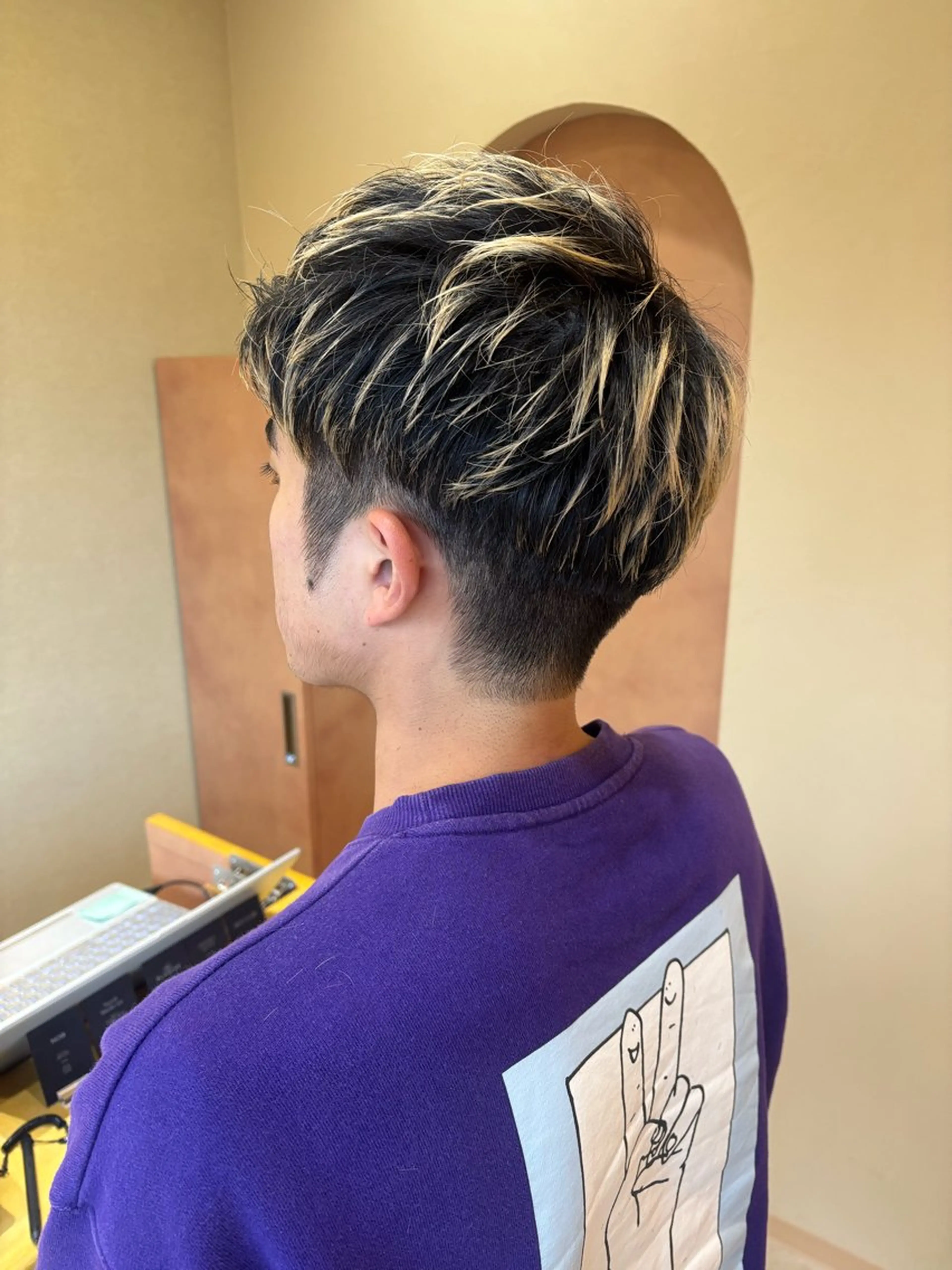 メンズ カット 金木 凜花のヘアスタイル