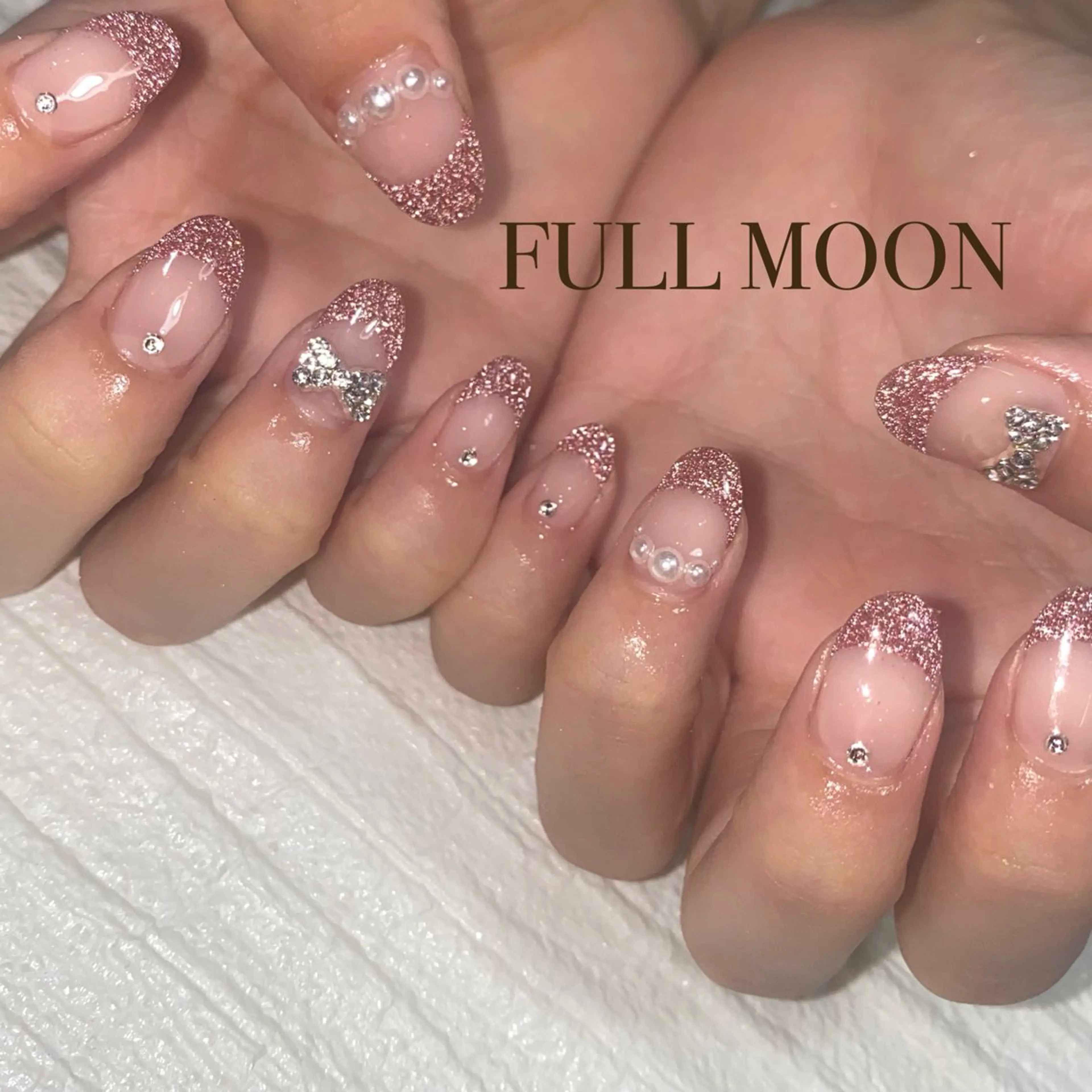 ネイル ハンドネイル FULL MOONのネイルデザイン