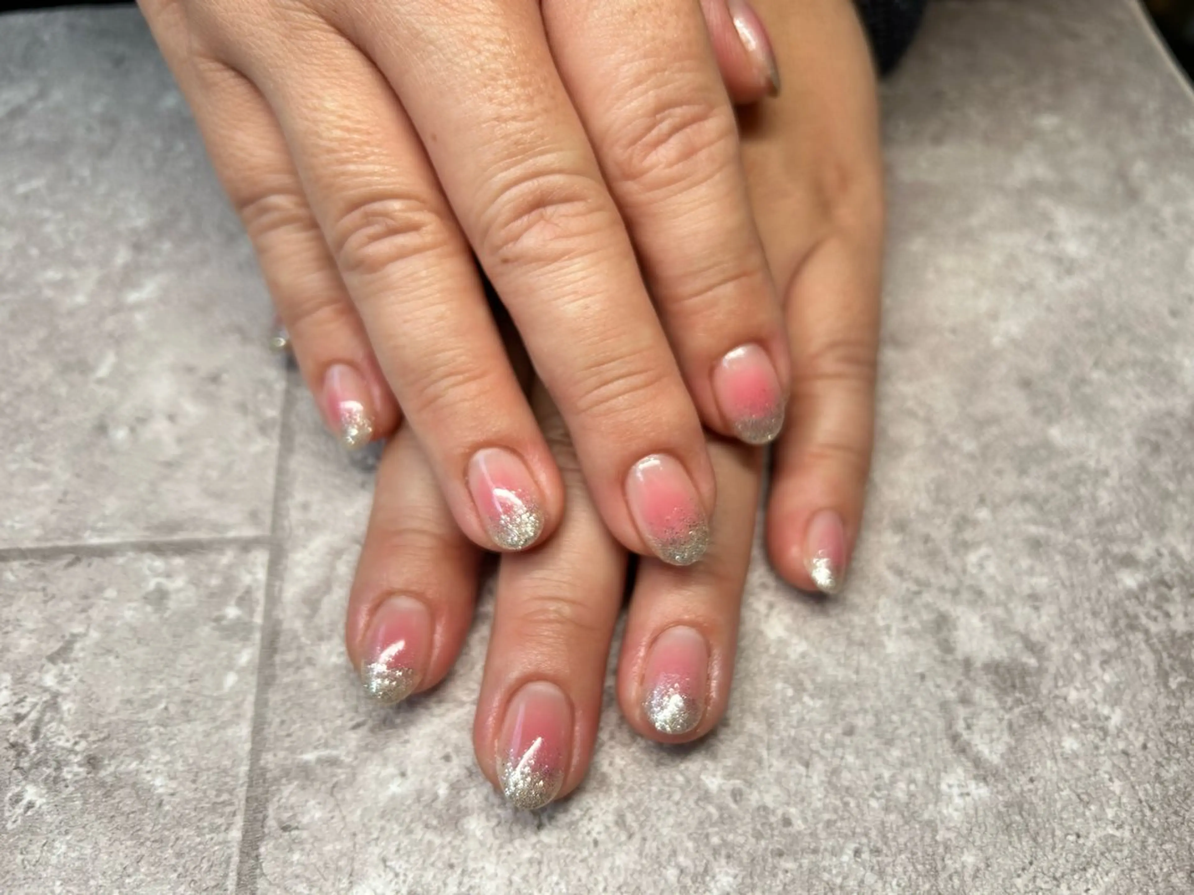 ネイル チークネイル ハンドネイル Lisa’s Salonのネイルデザイン