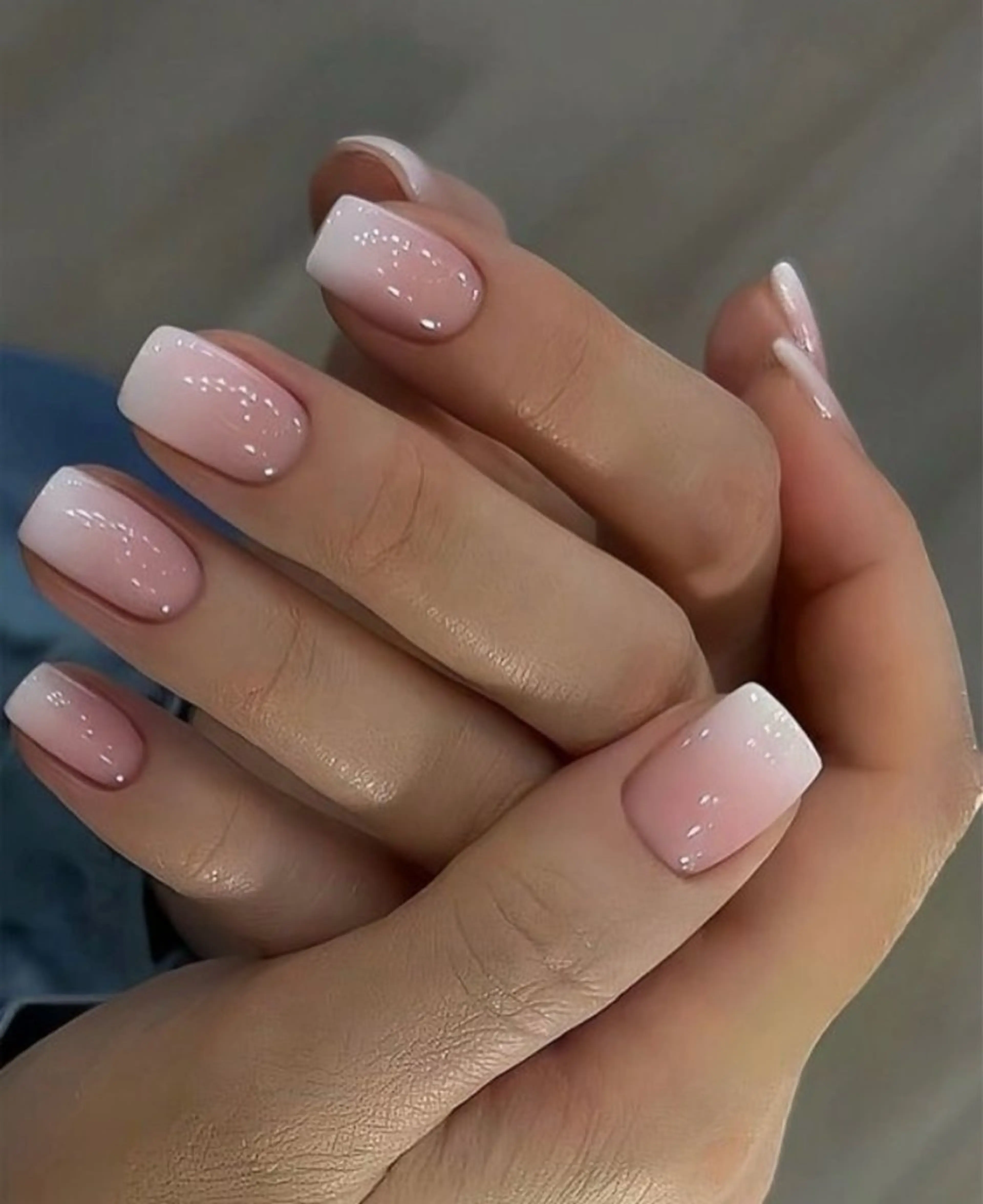 ネイル アートネイル ボルドー フレンチネイル ジェルネイル 氷ネイル・うるうるネイル ハンドネイル Julie Nails所属・Nguyenthuy Linhのネイルデザイン