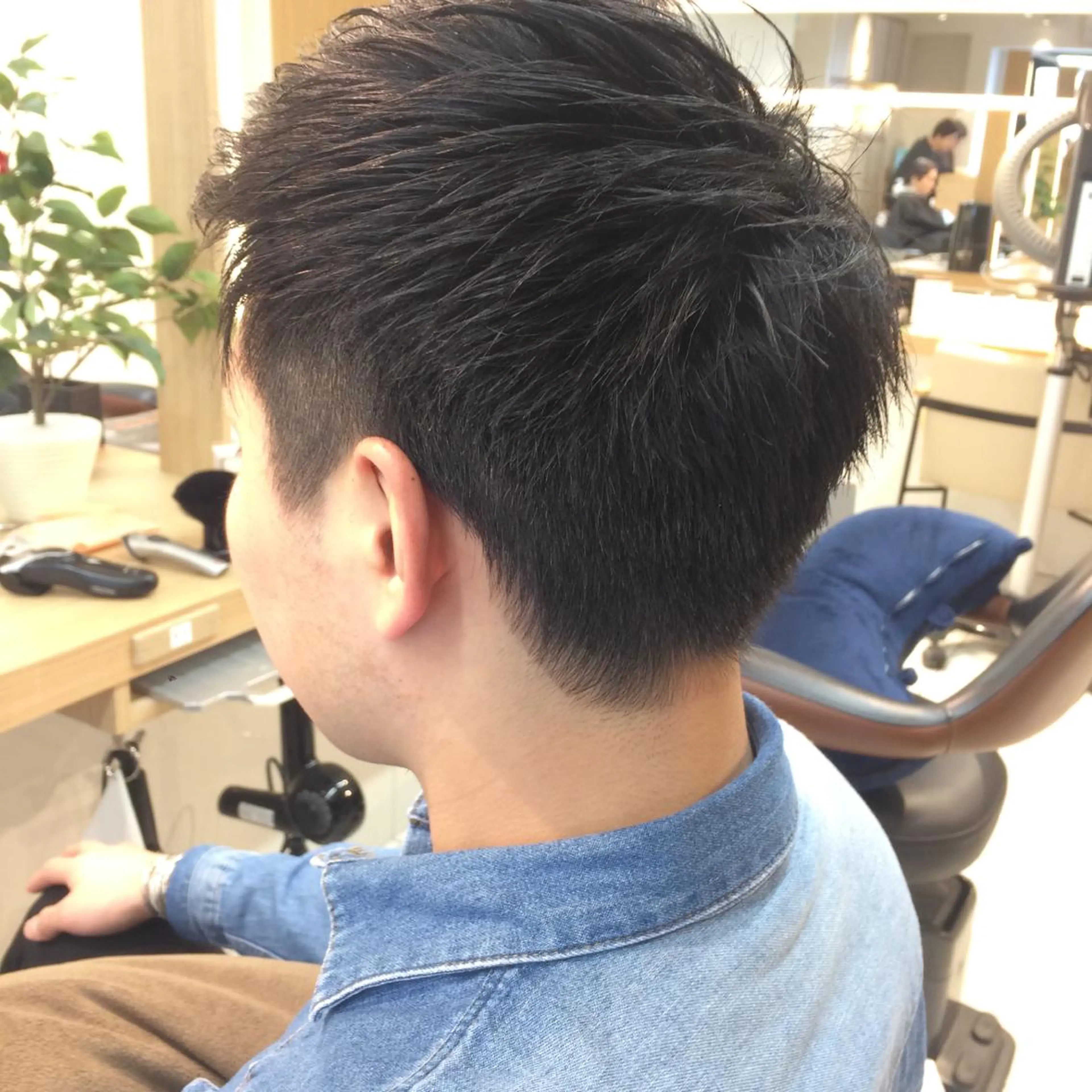 ショート メンズ 岡本 拓朗のヘアスタイル