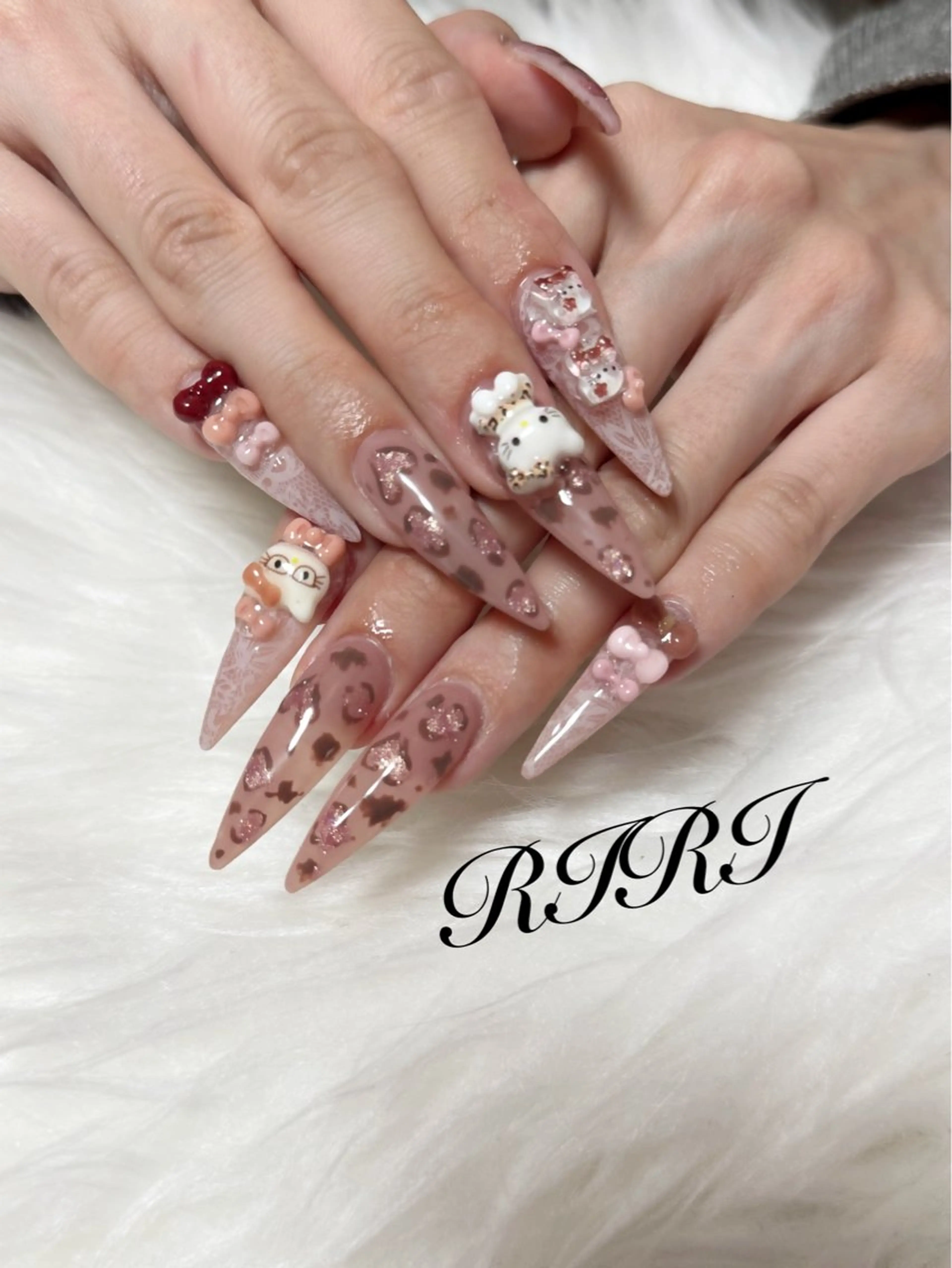 ネイル アニマル柄 ジェルネイル ロングネイル ピンク スカルプネイル ハンドネイル riri オーナーのネイルデザイン