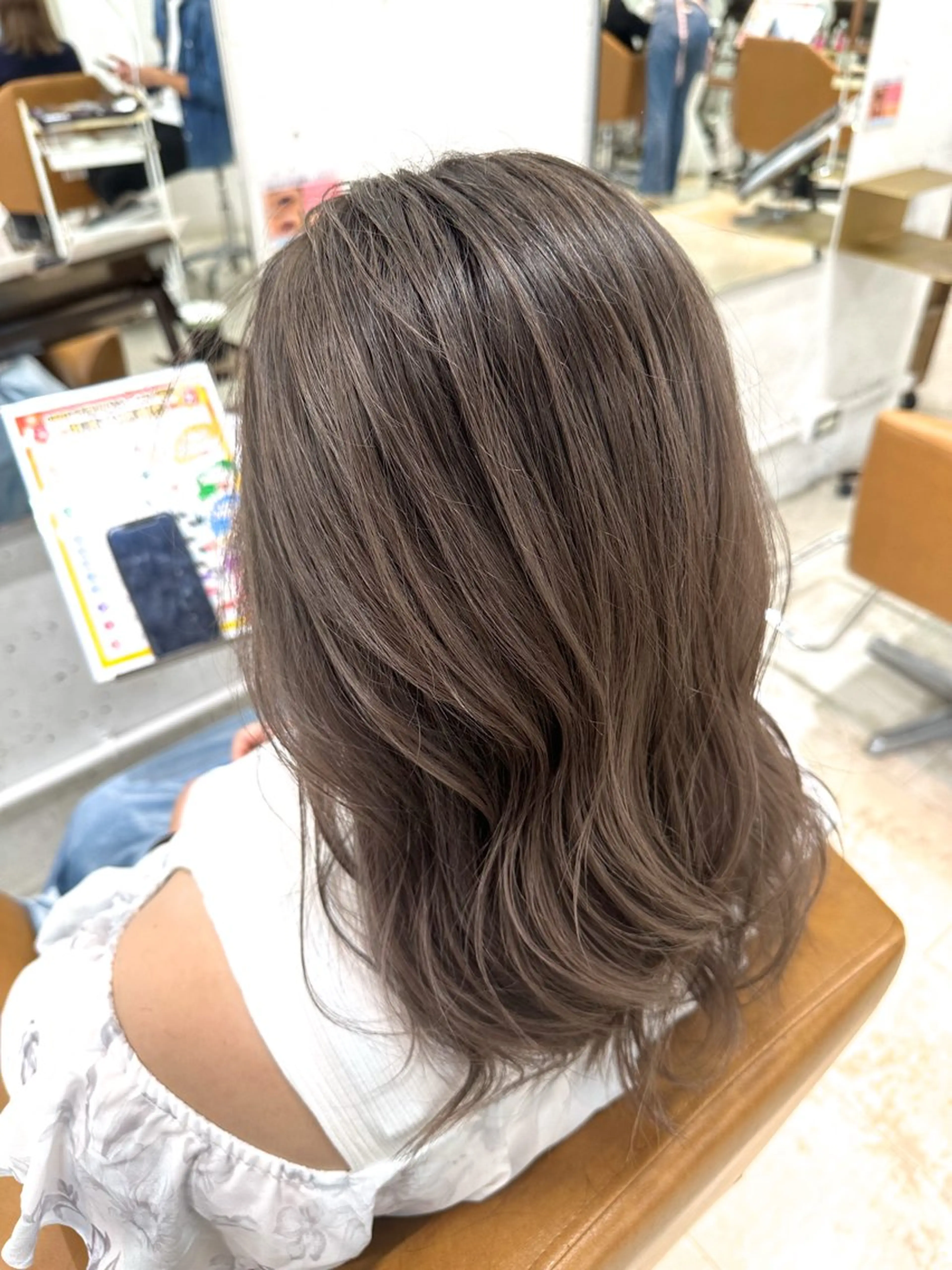 カラー COCONA/ORO モデル様募集中のヘアスタイル