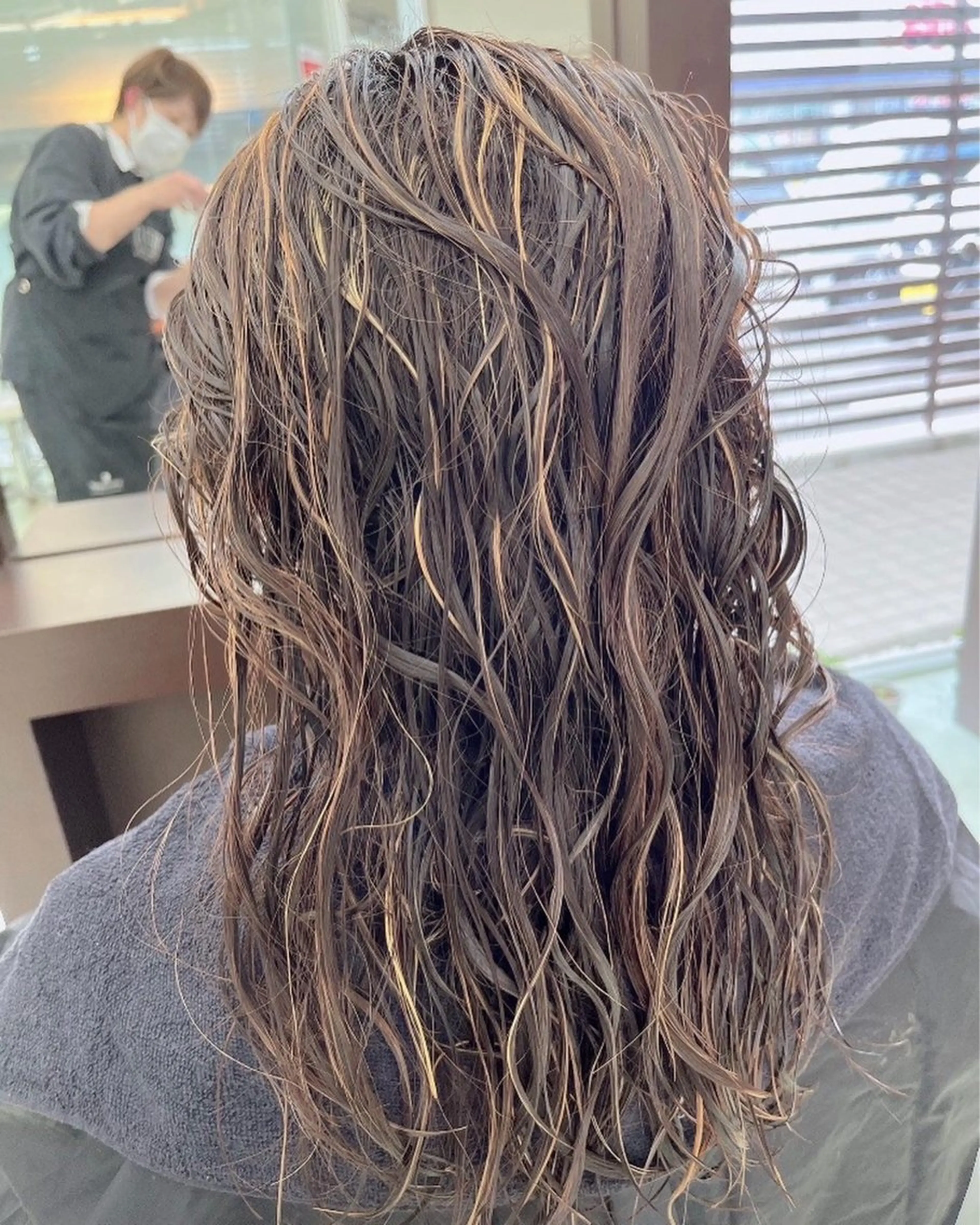 カラー ハイライトカラー 山田 みかのヘアスタイル