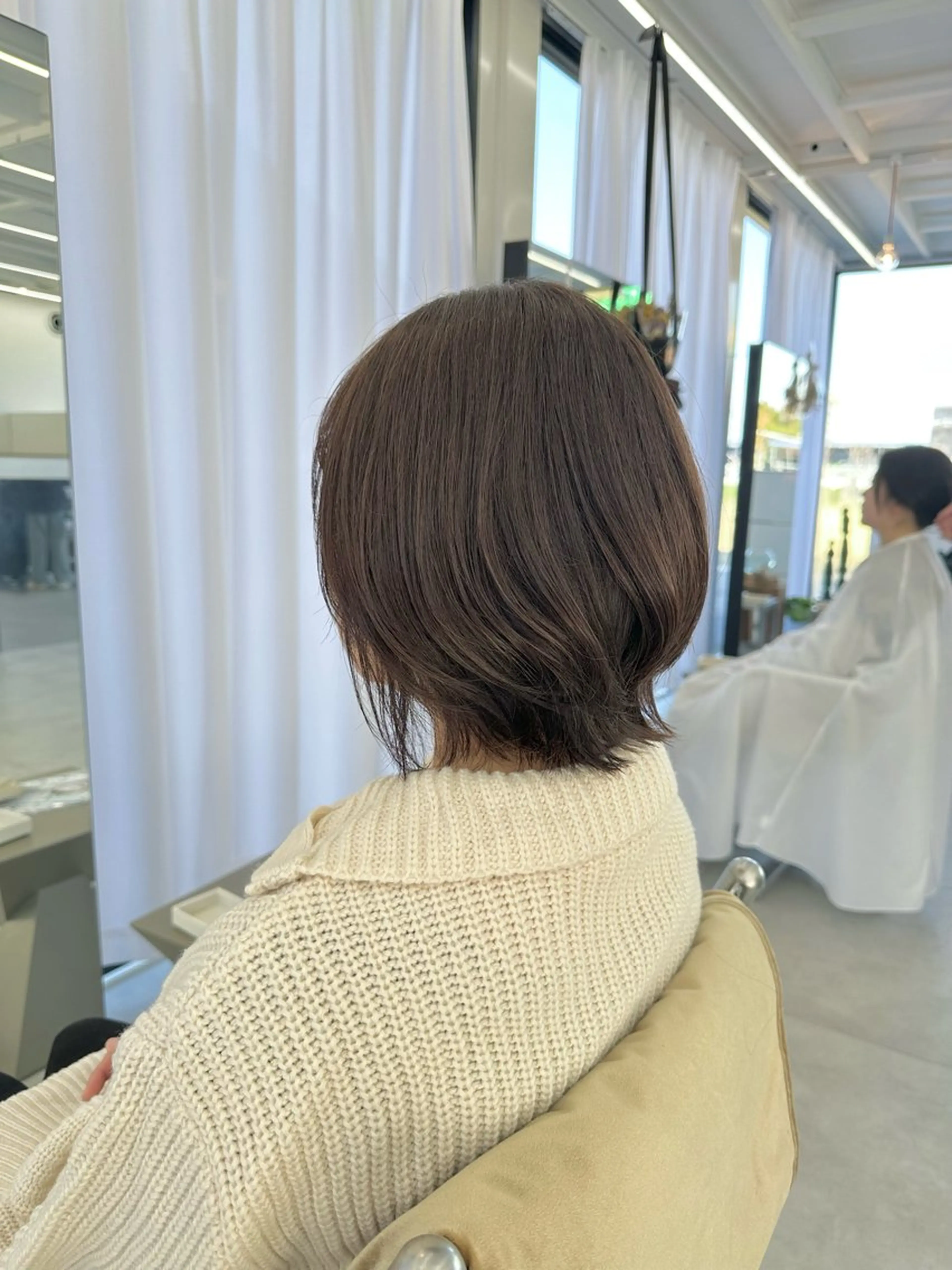 【3回目以降minimo限定】カット+白髪ぼかしカラー+Aujua4ステップトリートメントの写真