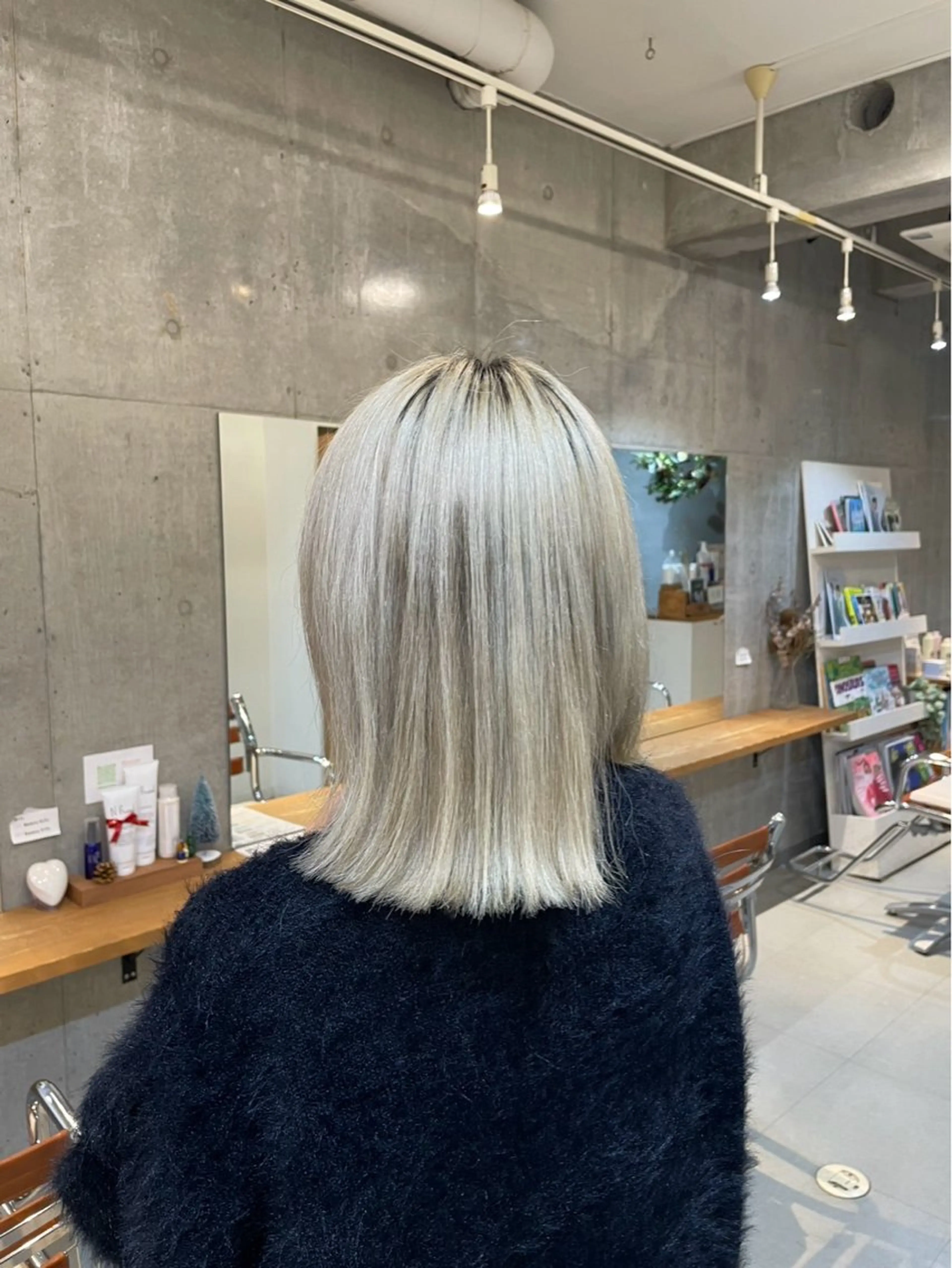 ミディアム ヘアカラー sakura カットモデル募集💖のヘアスタイル