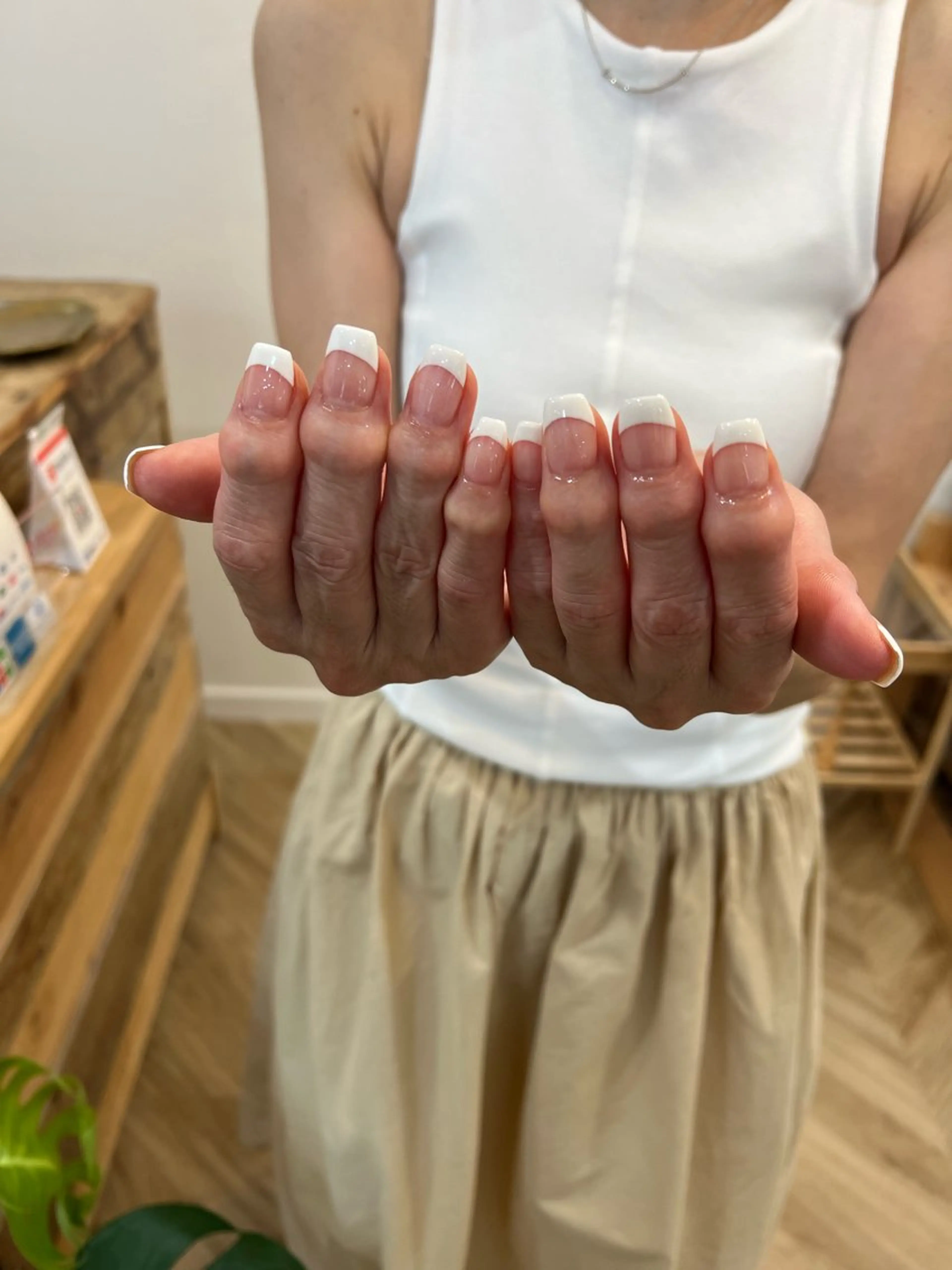 ネイル ハンドネイル フットネイル ハンドケア Nes.Nail所属・Miyagi Asamiのネイルデザイン