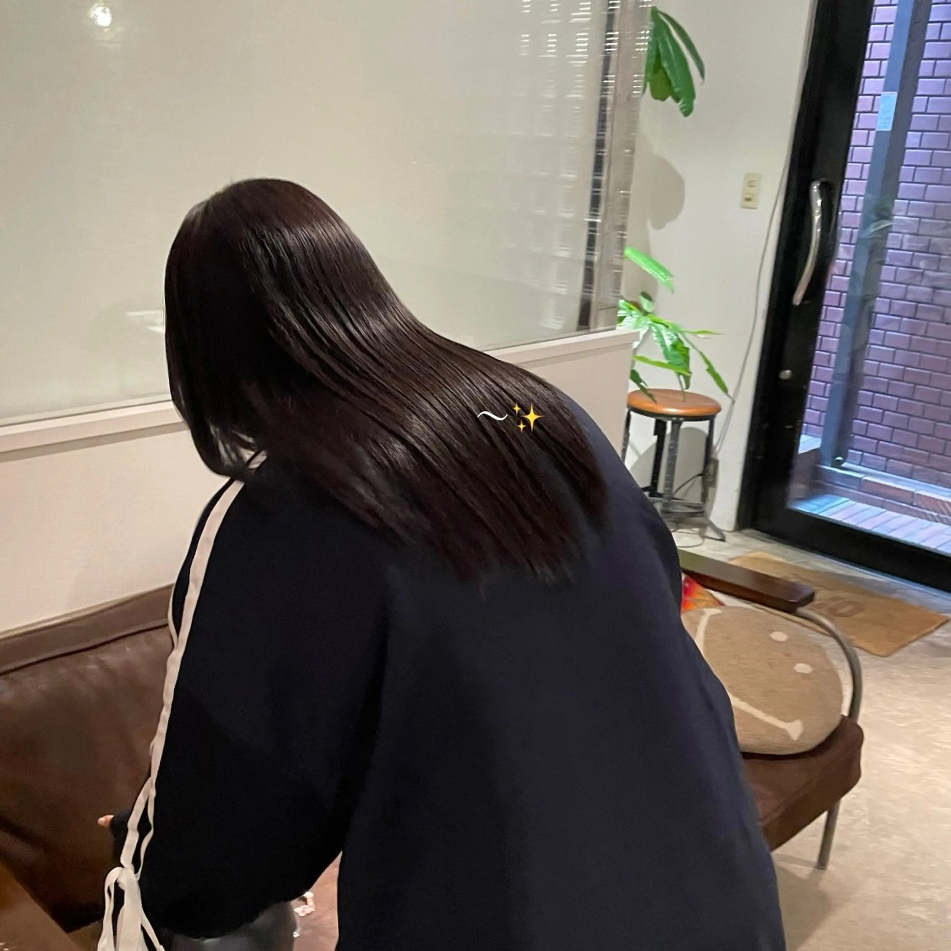 【◎minimo限定価格◎】🪻髪質改善🪻湿気対策に！うる艶縮毛矯正+1stepトリートメントの写真